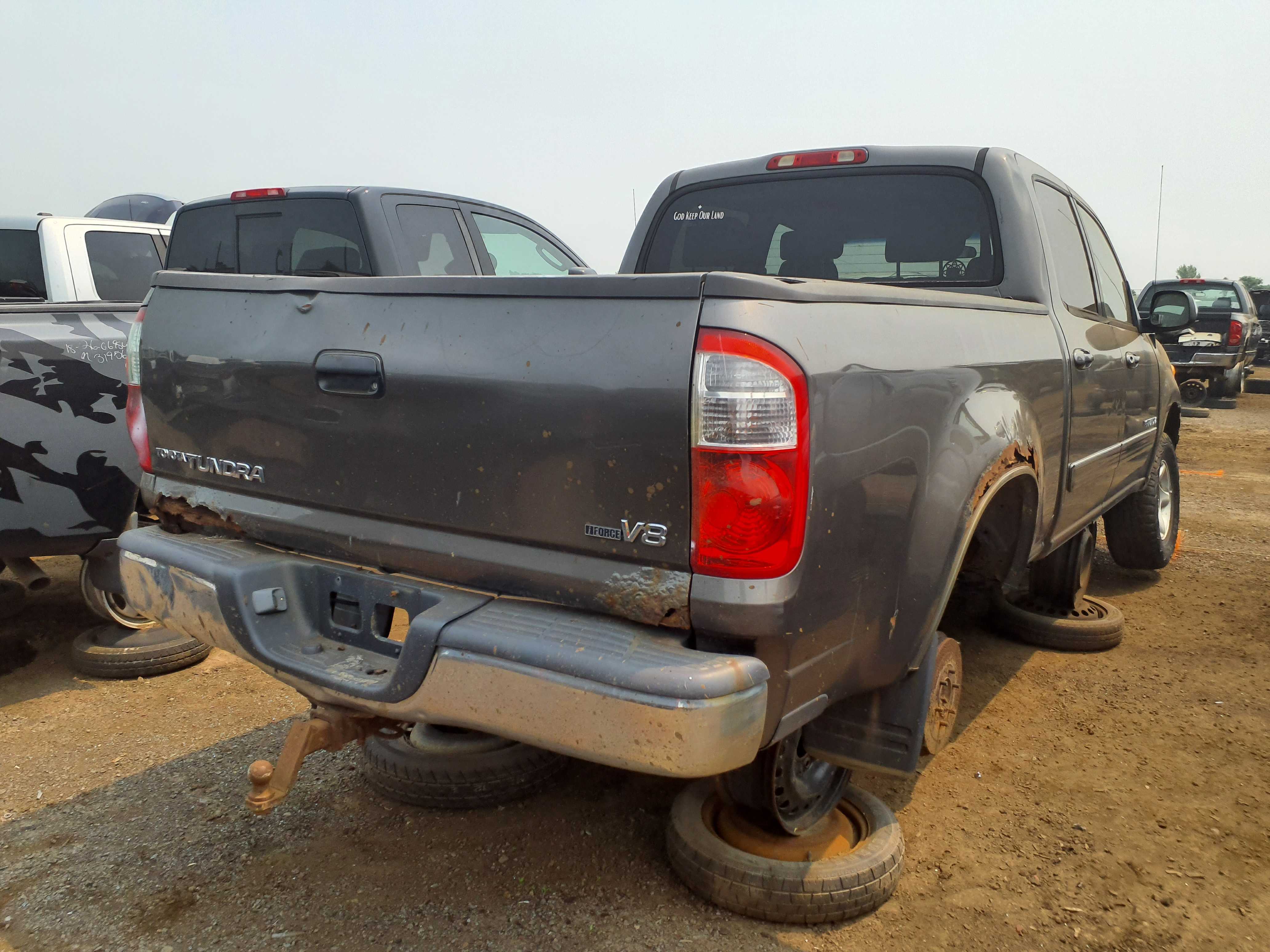 TOYOTA TUNDRA 2004