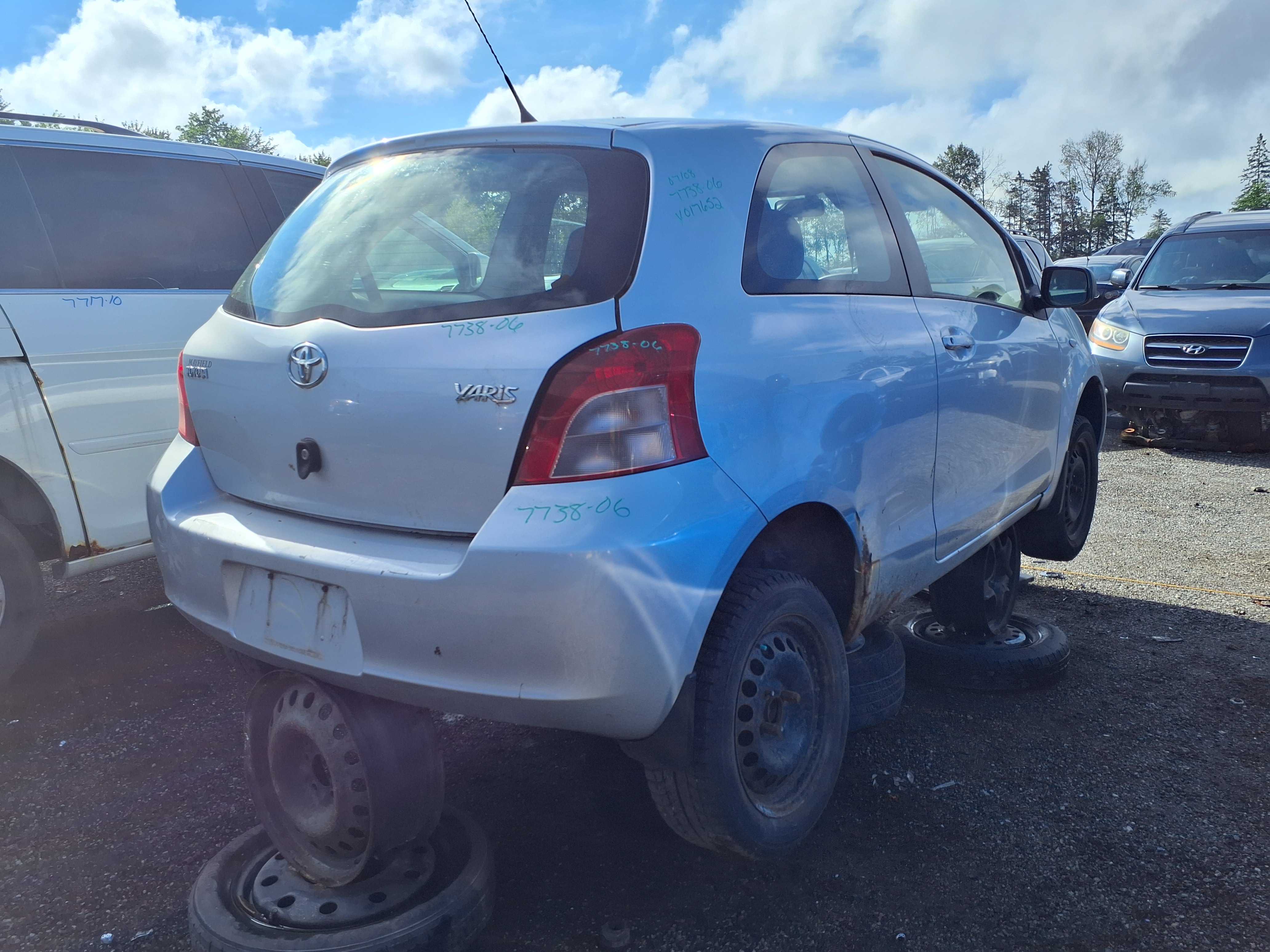 TOYOTA YARIS 2006