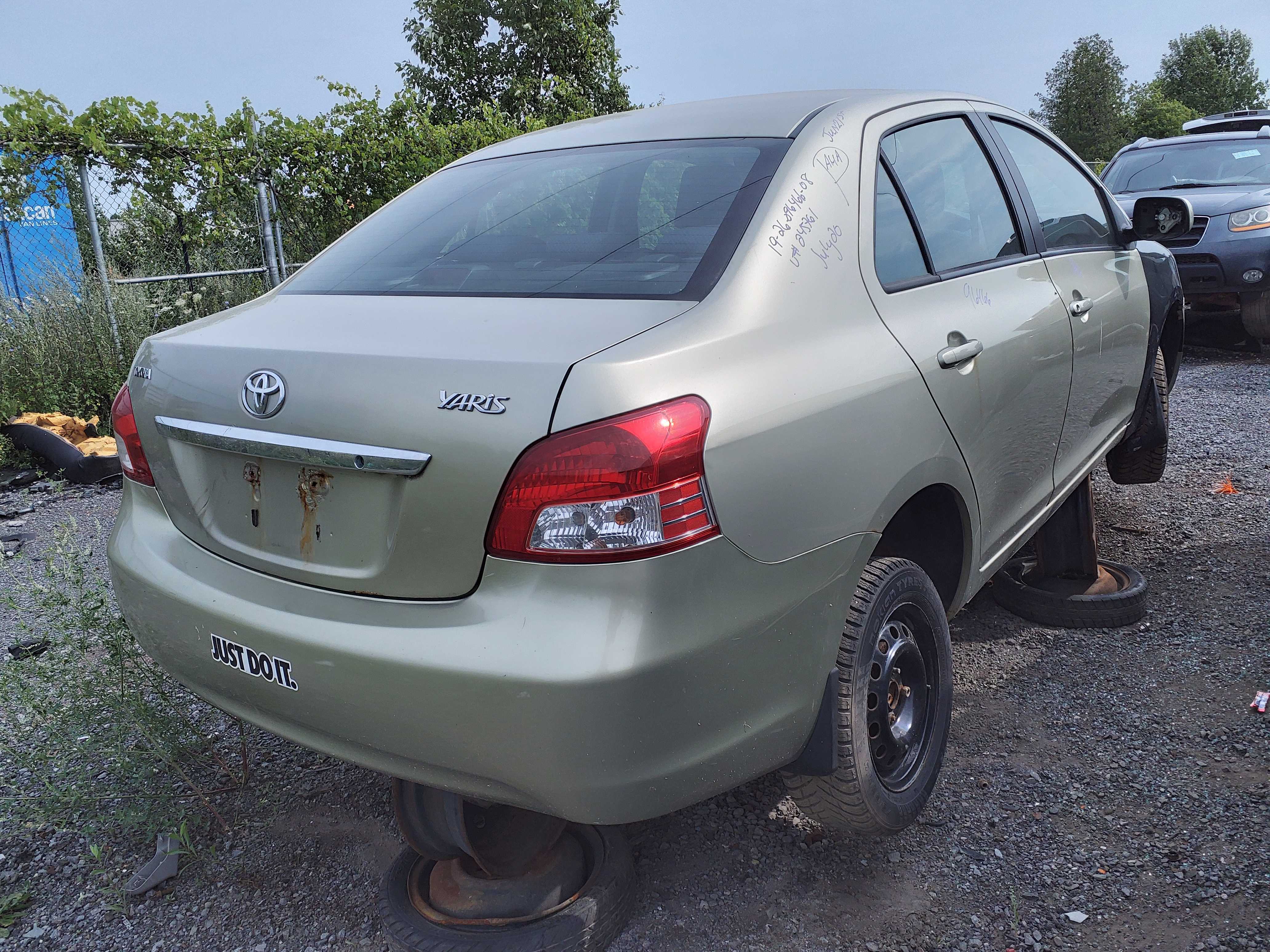 TOYOTA YARIS 2008