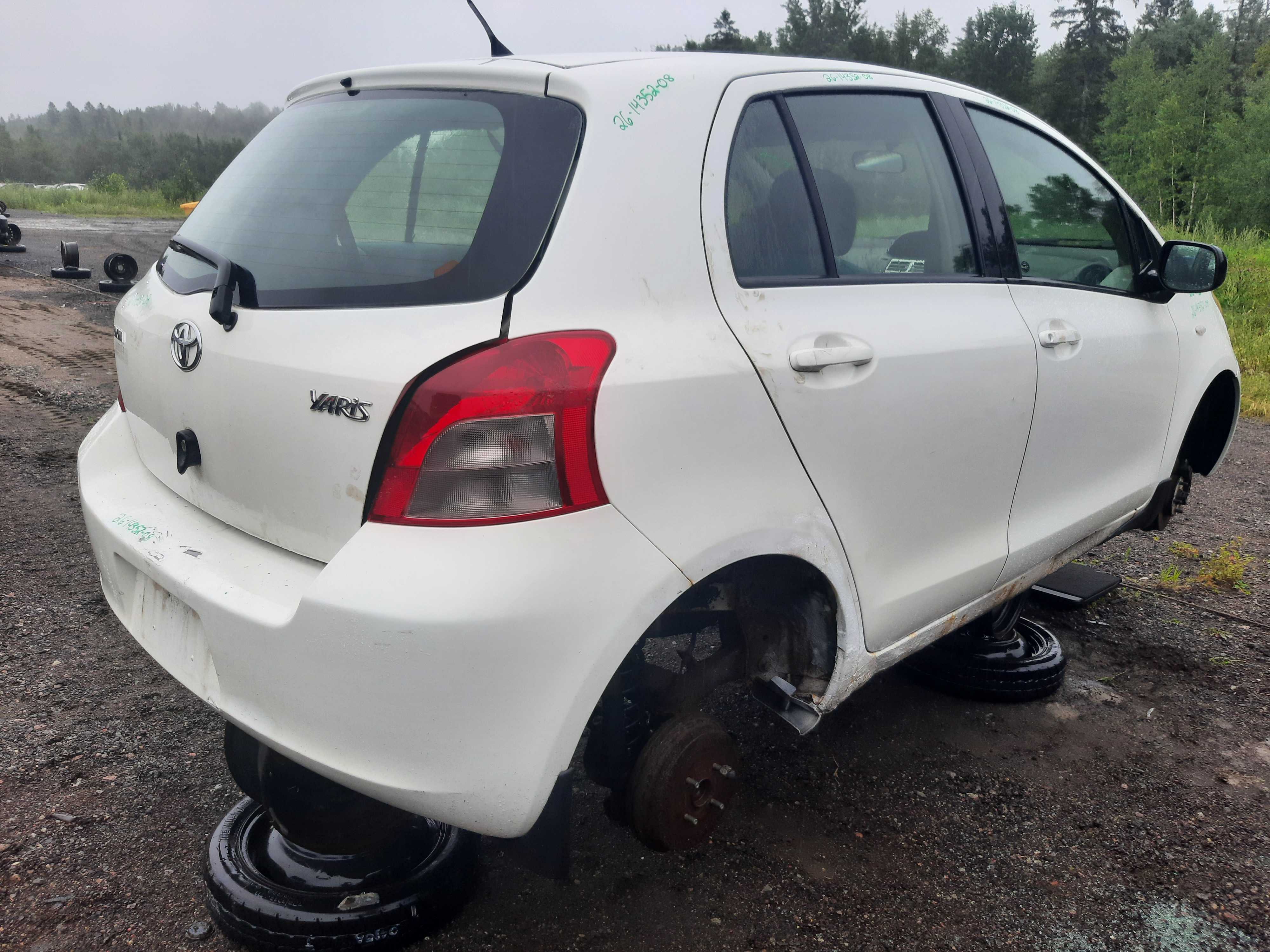 TOYOTA YARIS 2008