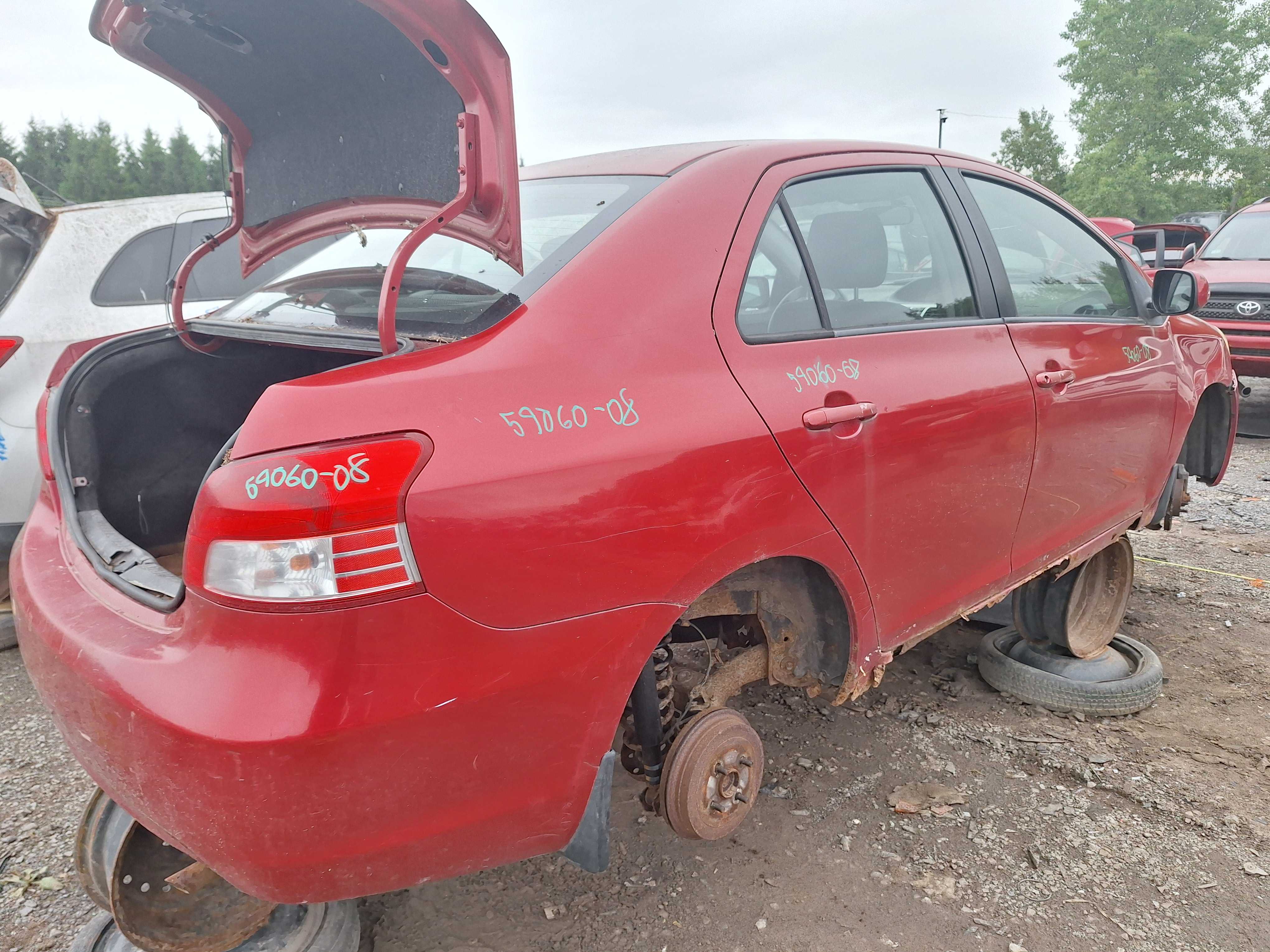 TOYOTA YARIS 2008
