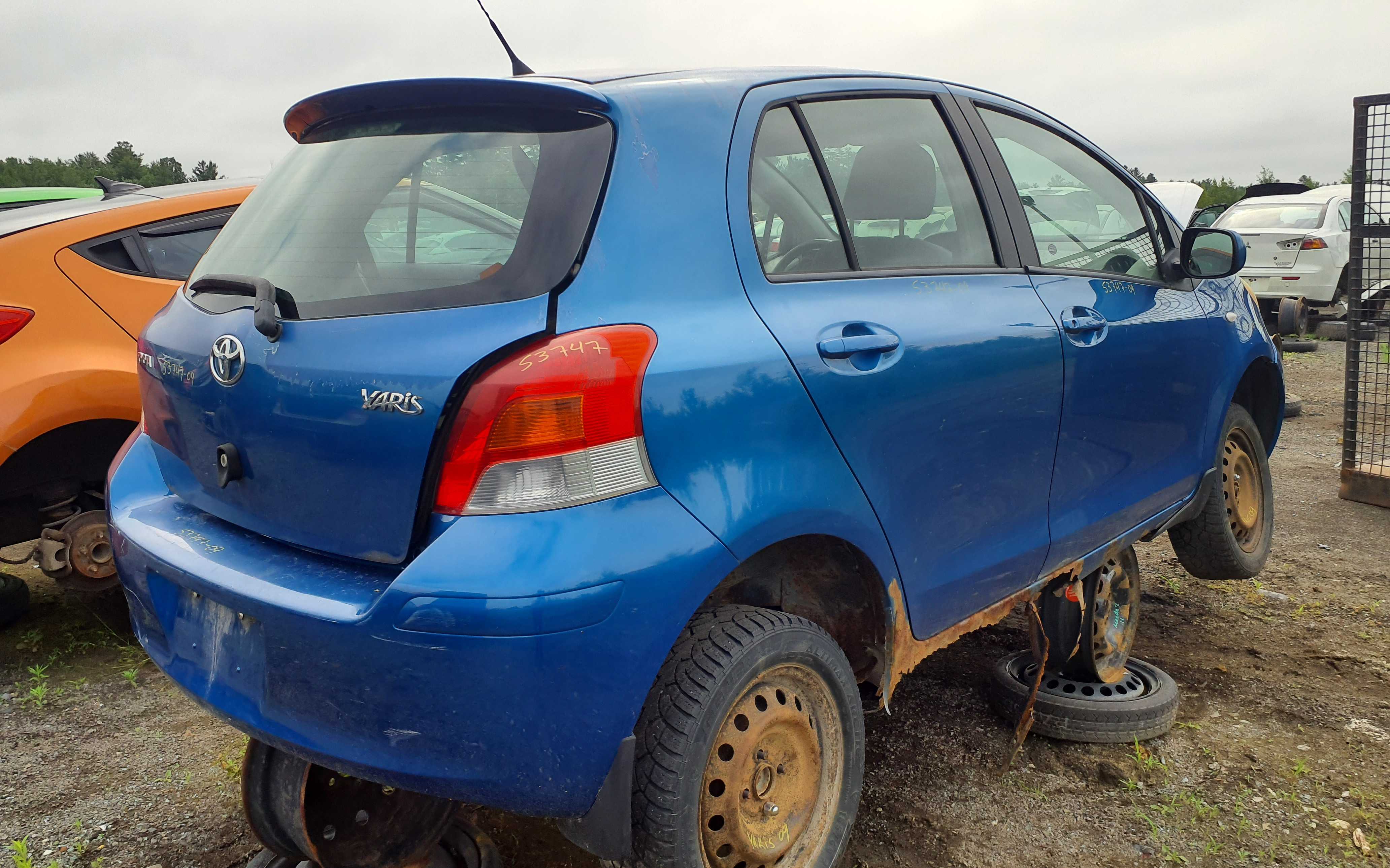 TOYOTA YARIS 2009