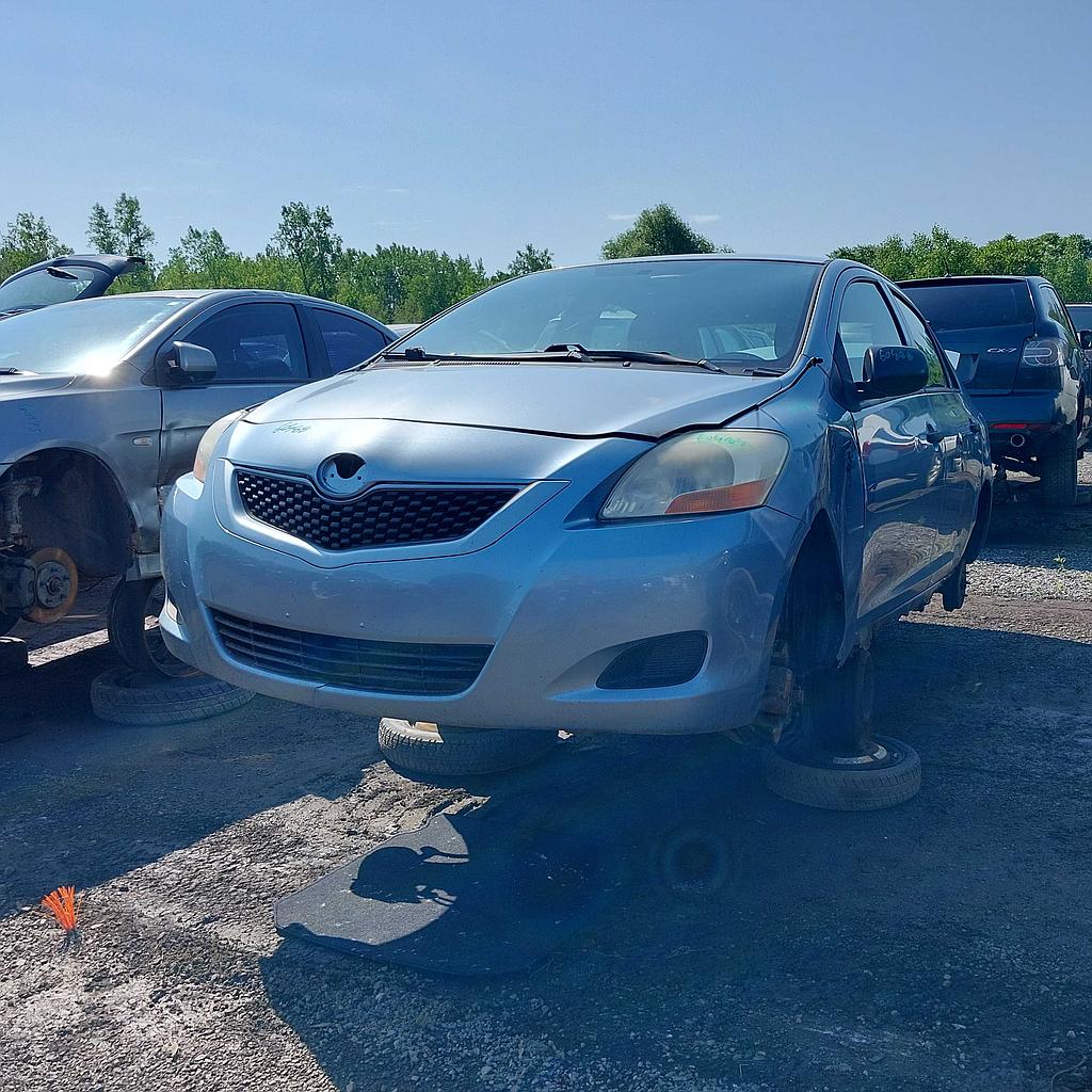 TOYOTA YARIS 2009