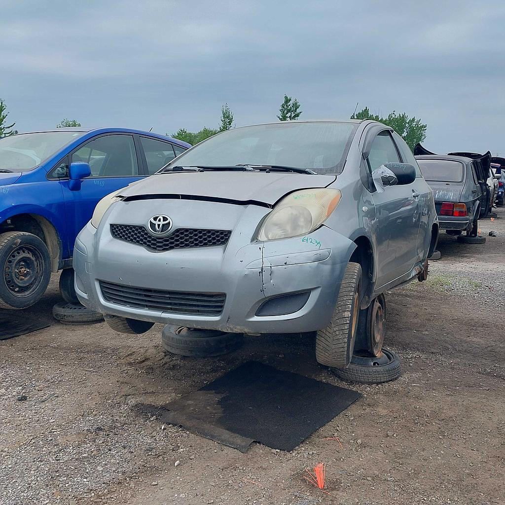 TOYOTA YARIS 2009
