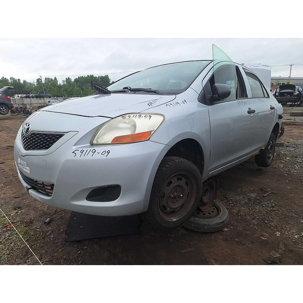 TOYOTA YARIS 2009