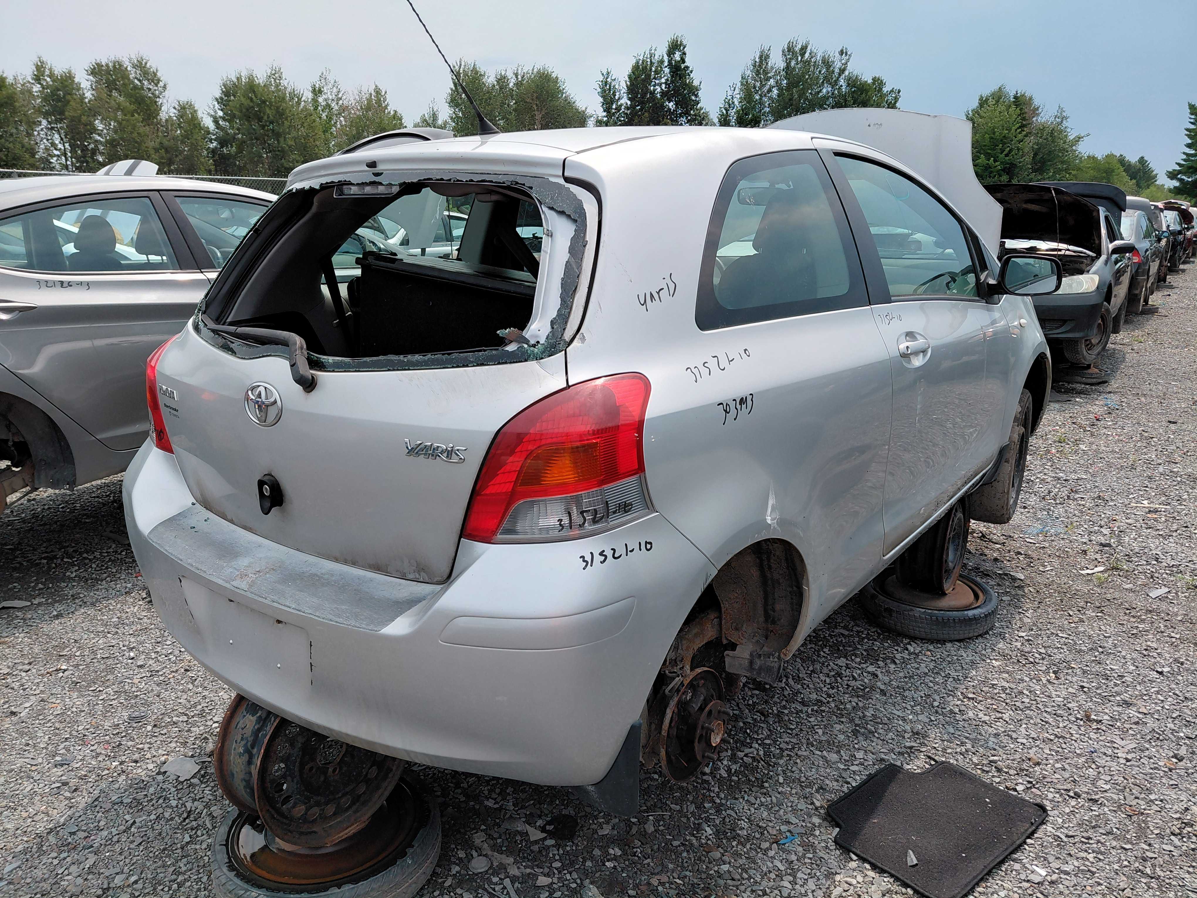 TOYOTA YARIS 2010