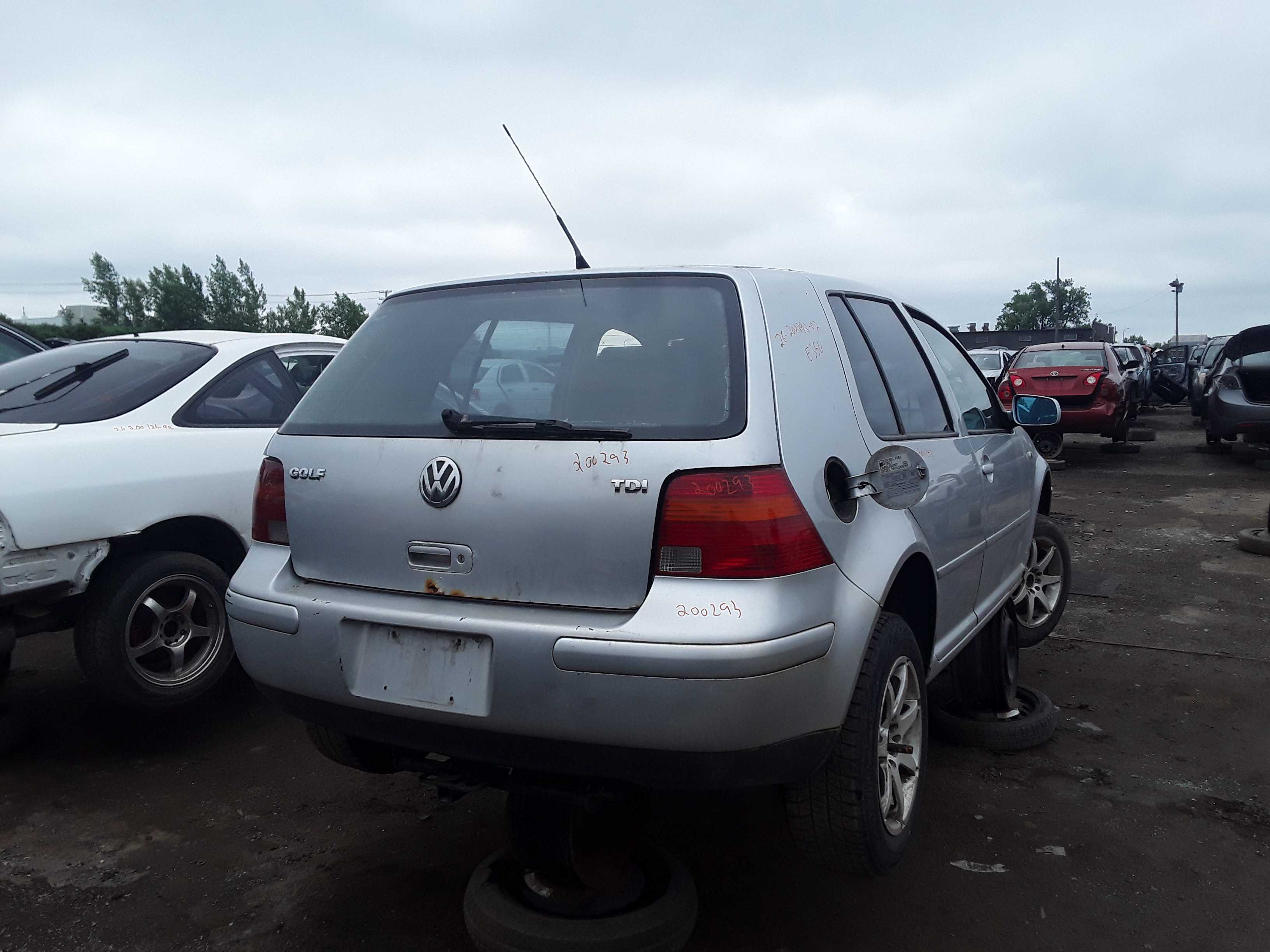 VOLKSWAGEN GOLF 2002