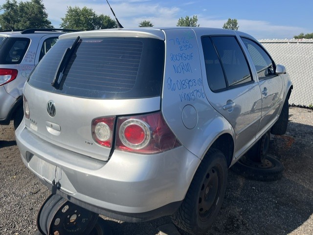 VOLKSWAGEN GOLF 2009