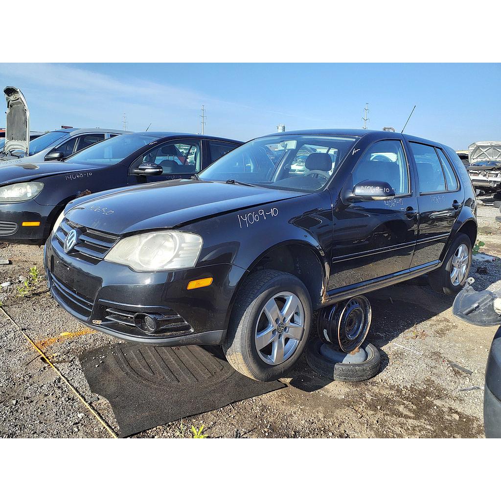 VOLKSWAGEN GOLF 2010