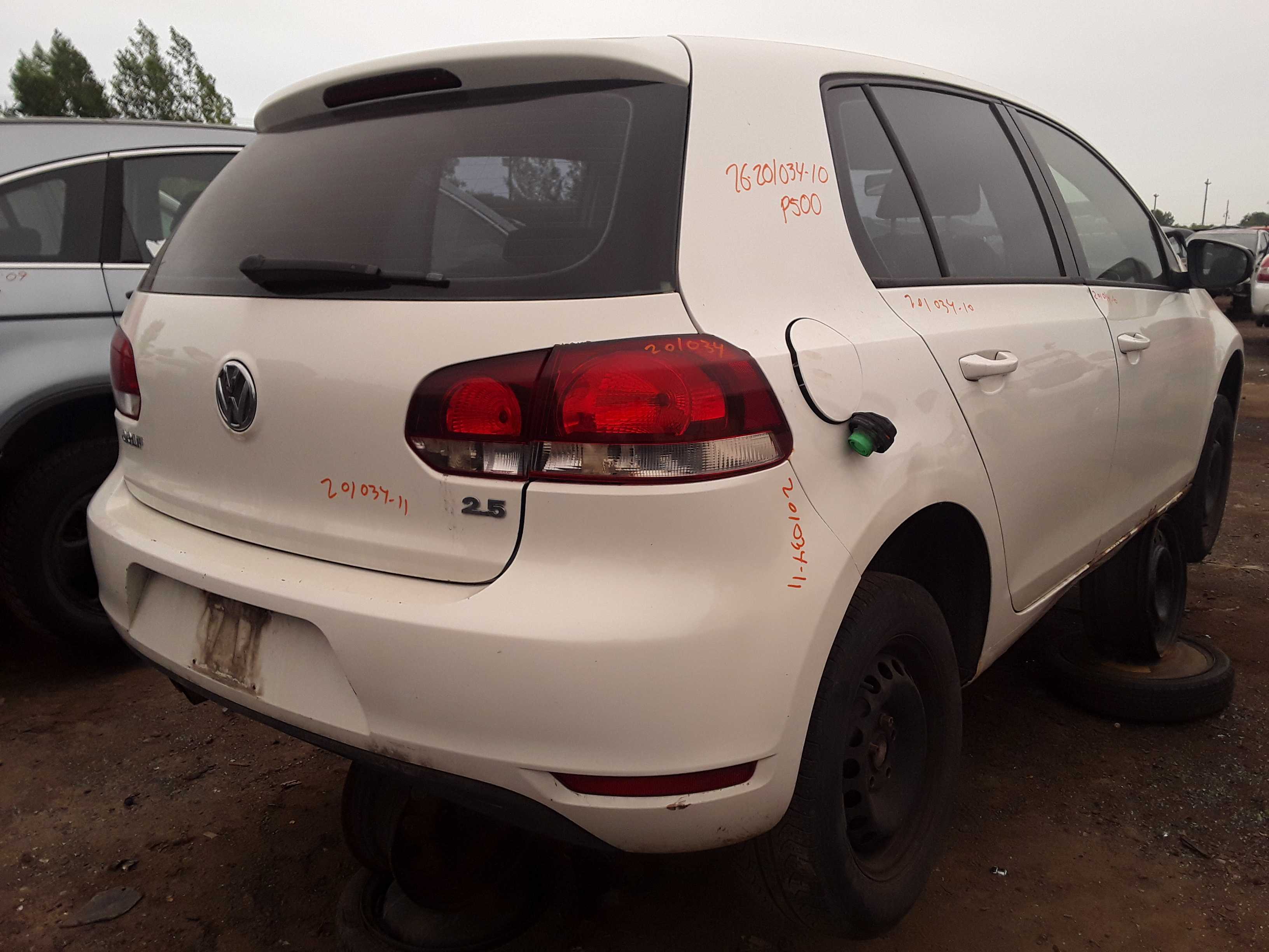 VOLKSWAGEN GOLF 2010