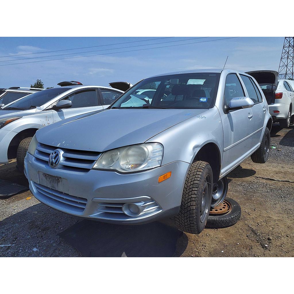 VOLKSWAGEN GOLF 2010