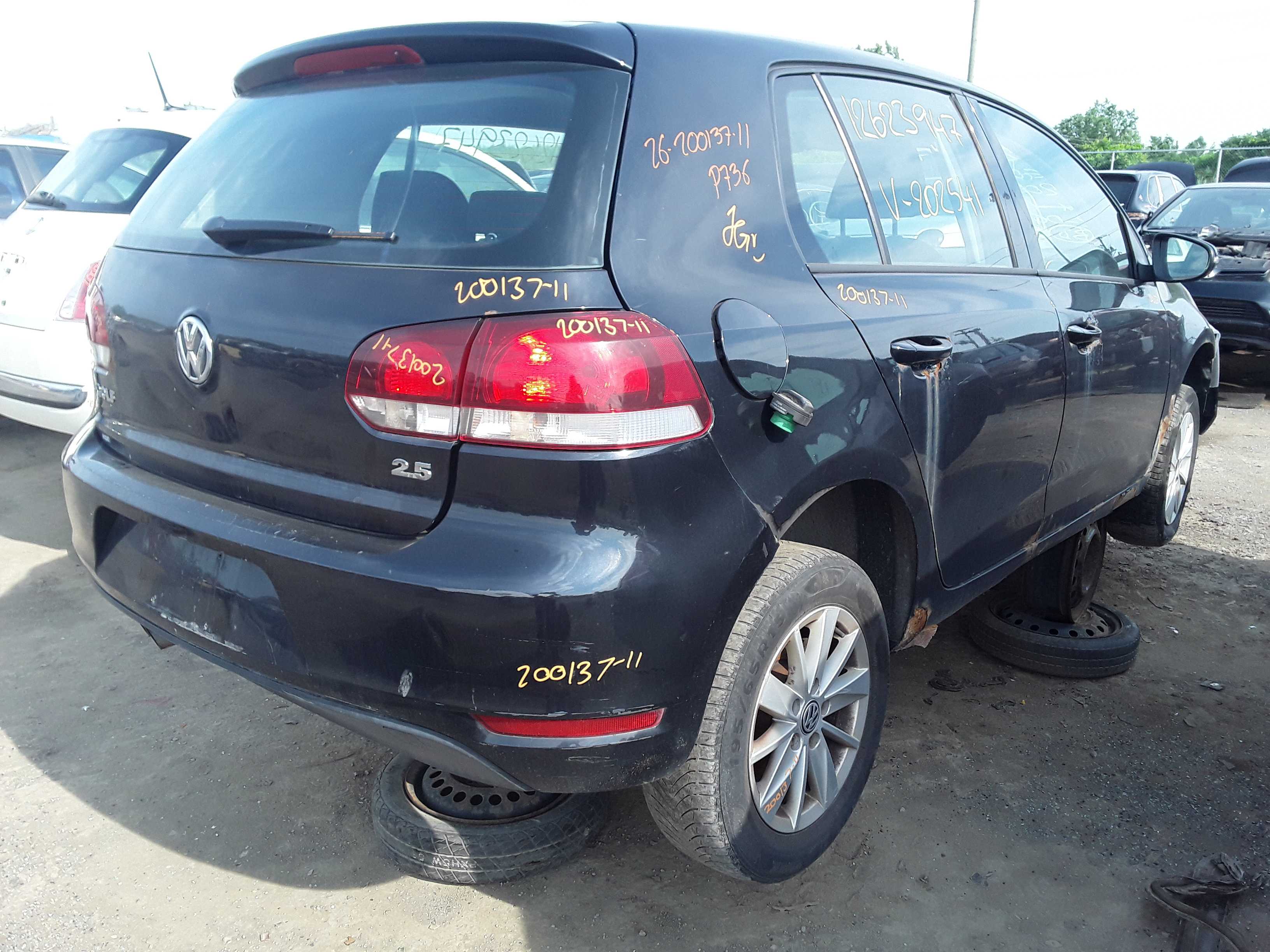 VOLKSWAGEN GOLF 2011