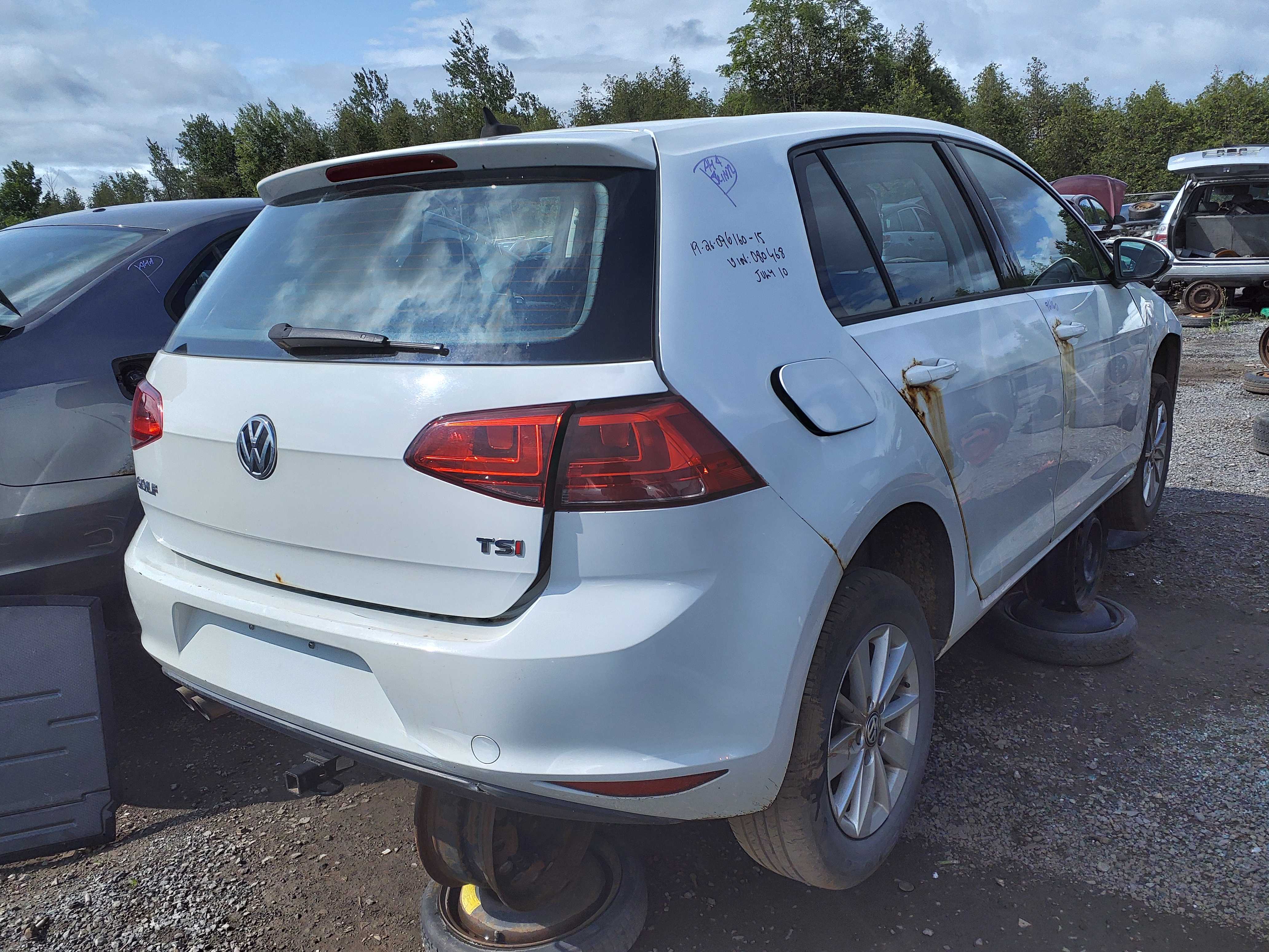 VOLKSWAGEN GOLF 2015
