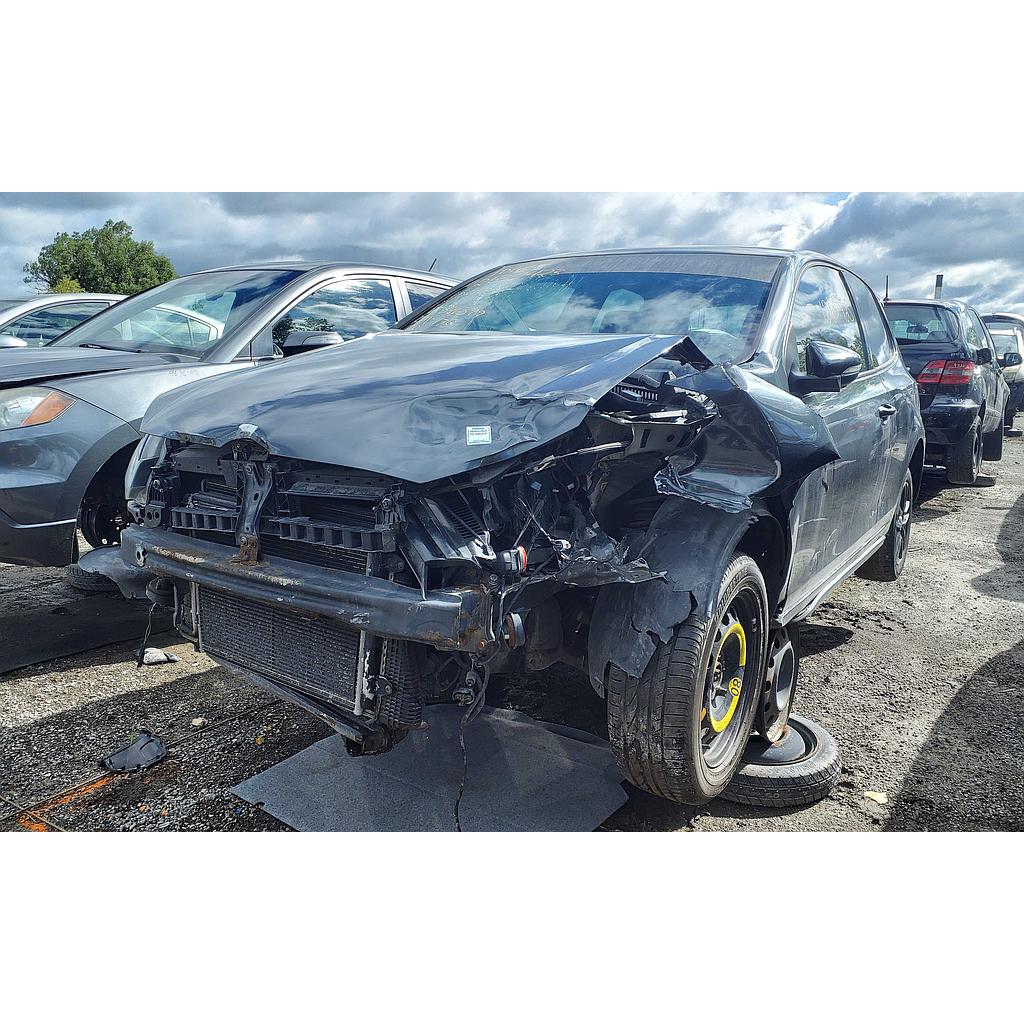 VOLKSWAGEN GTI 2010