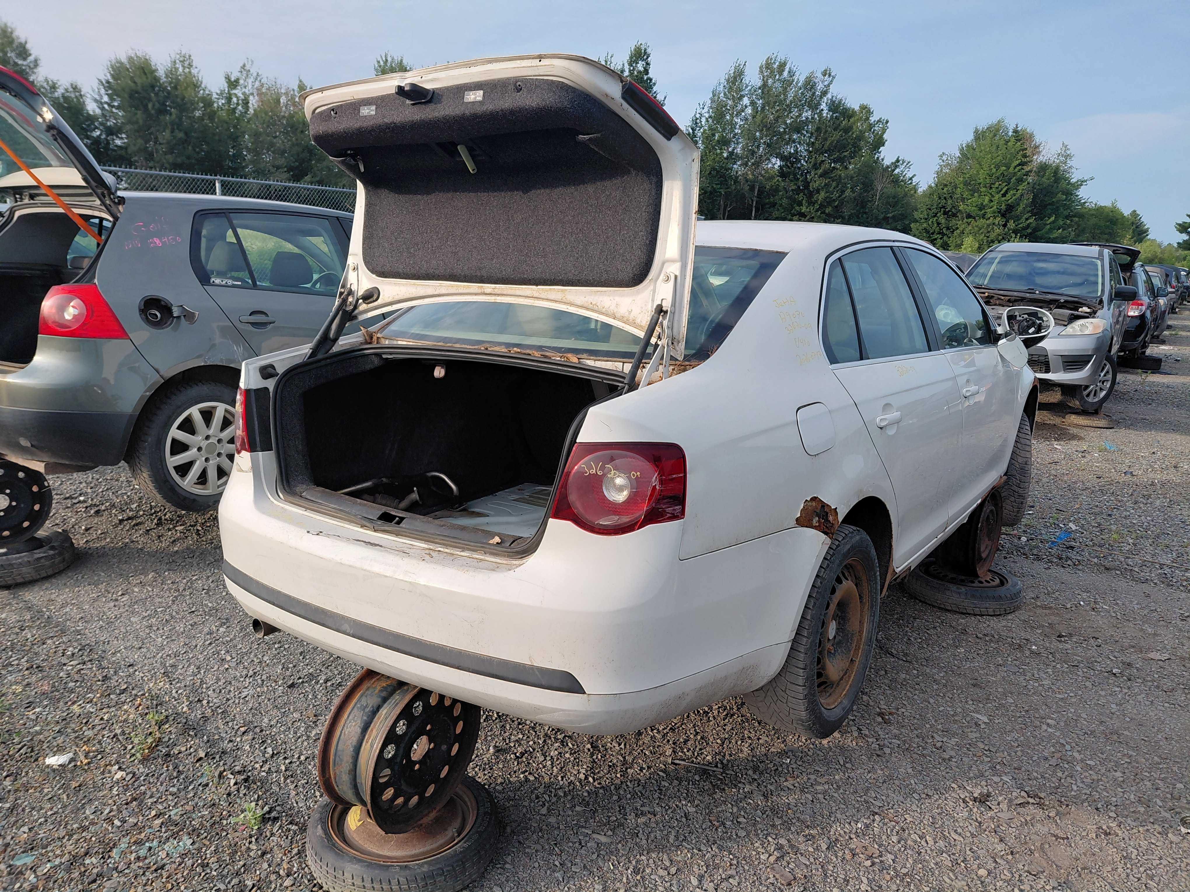VOLKSWAGEN JETTA 2009