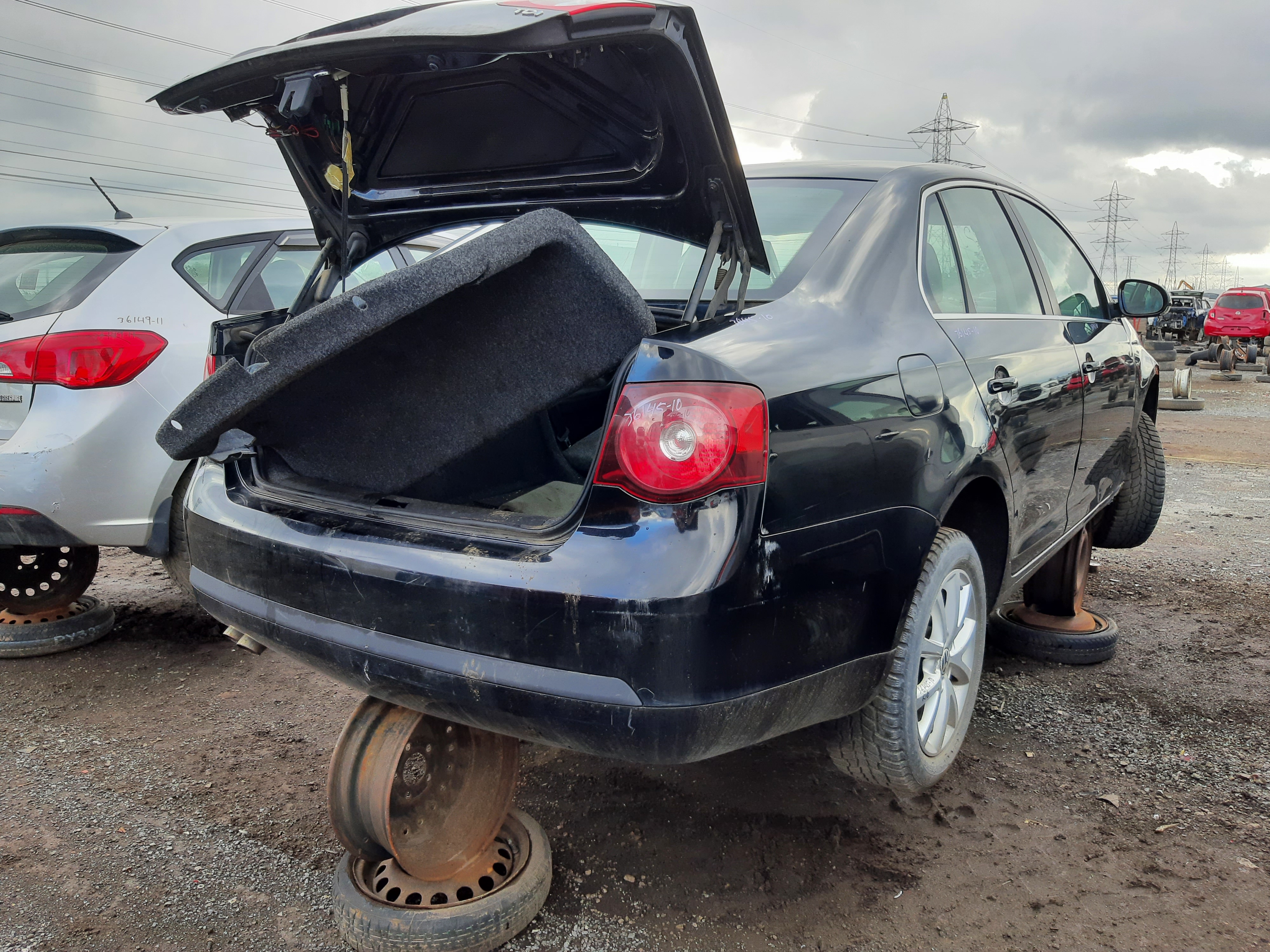 VOLKSWAGEN JETTA 2010