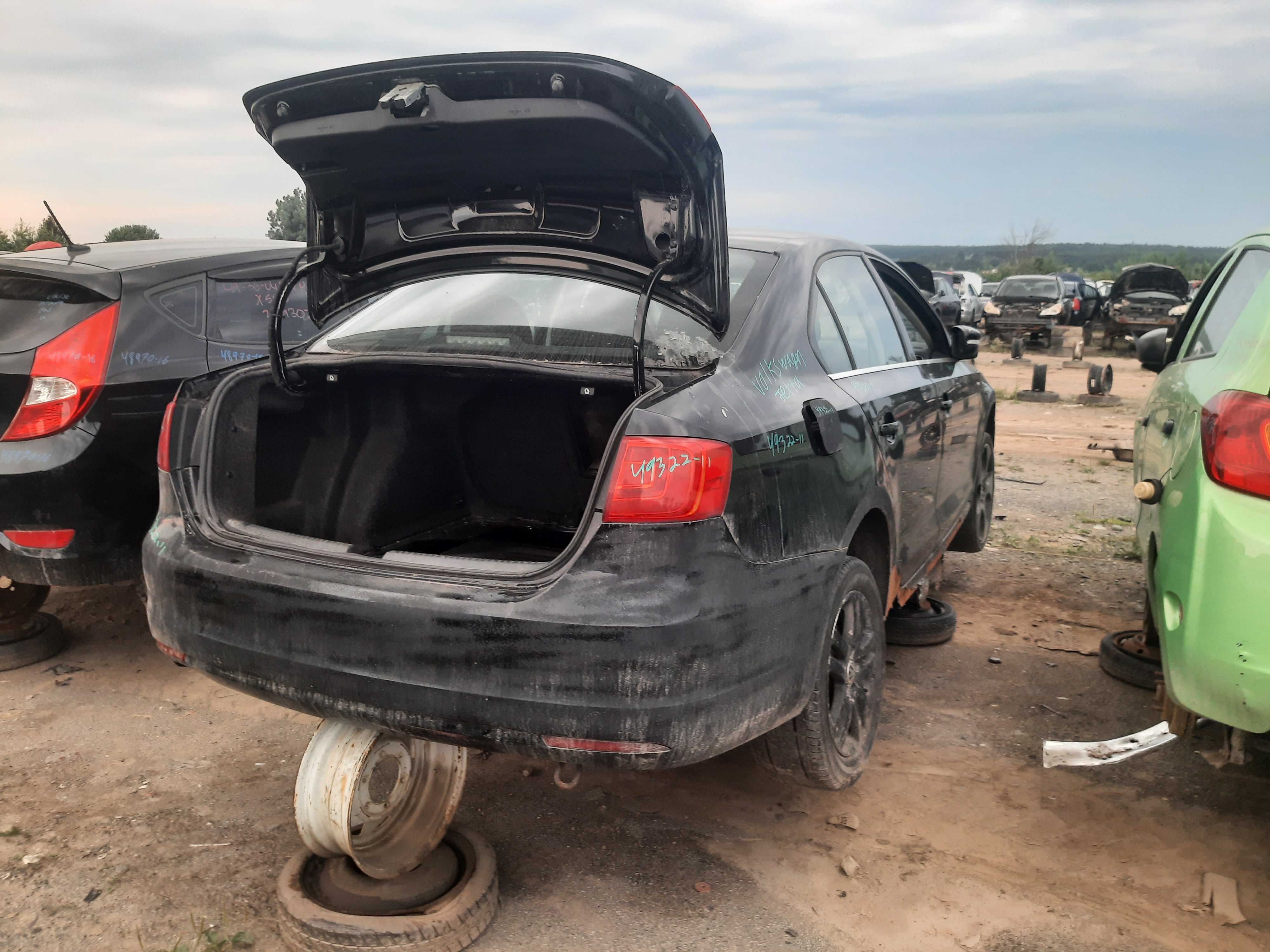 VOLKSWAGEN JETTA 2011