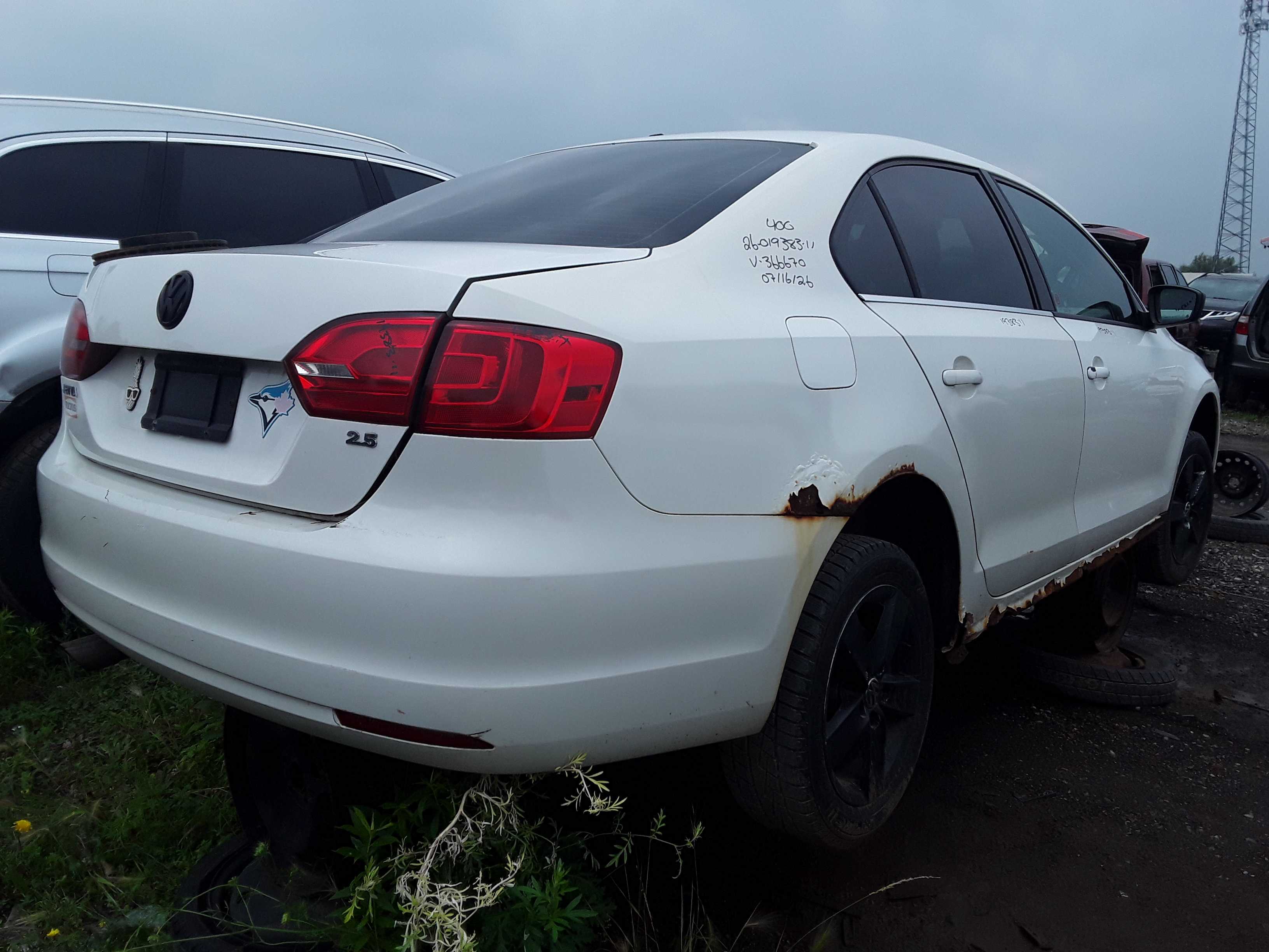 VOLKSWAGEN JETTA 2011