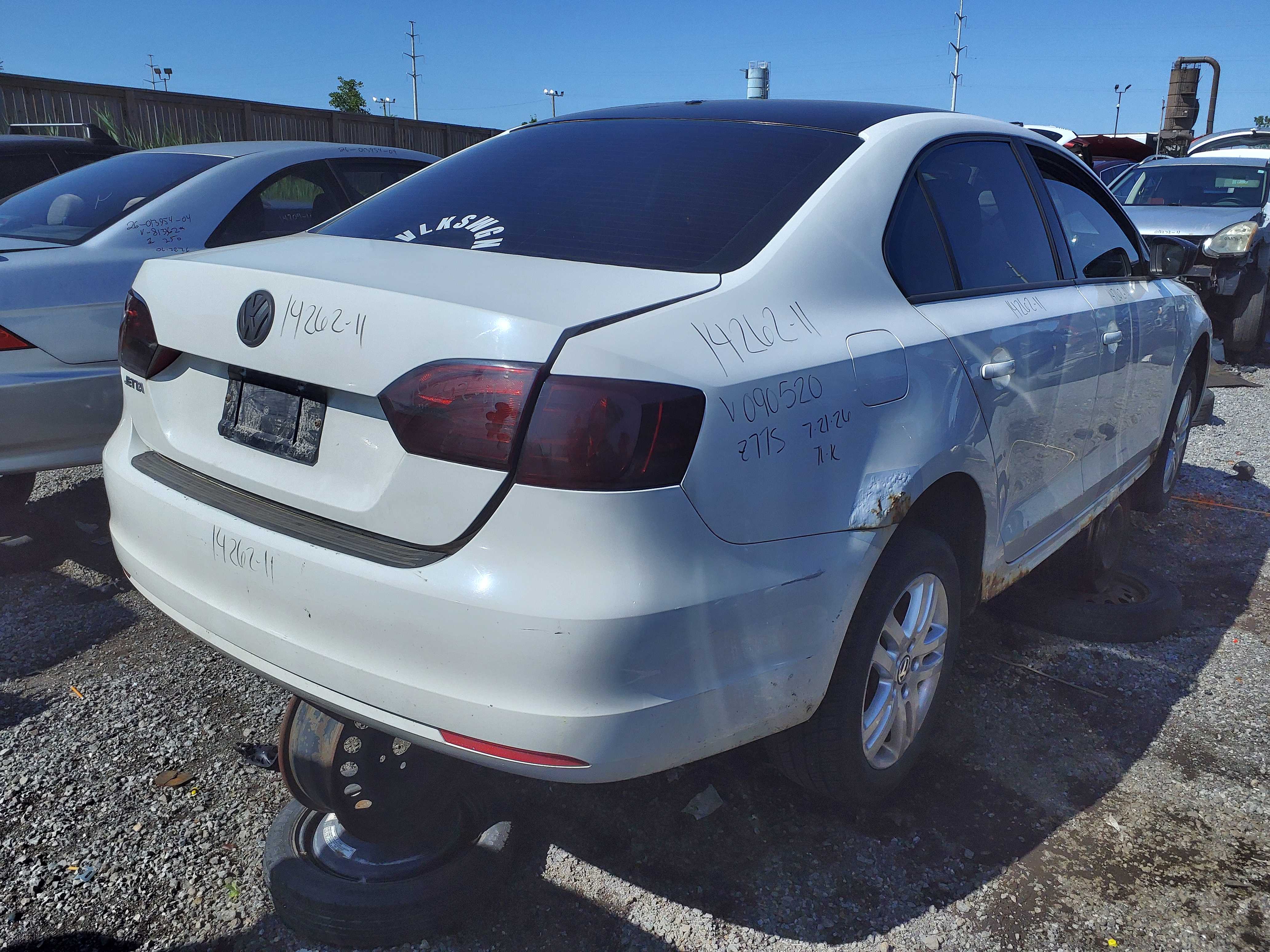 VOLKSWAGEN JETTA 2011