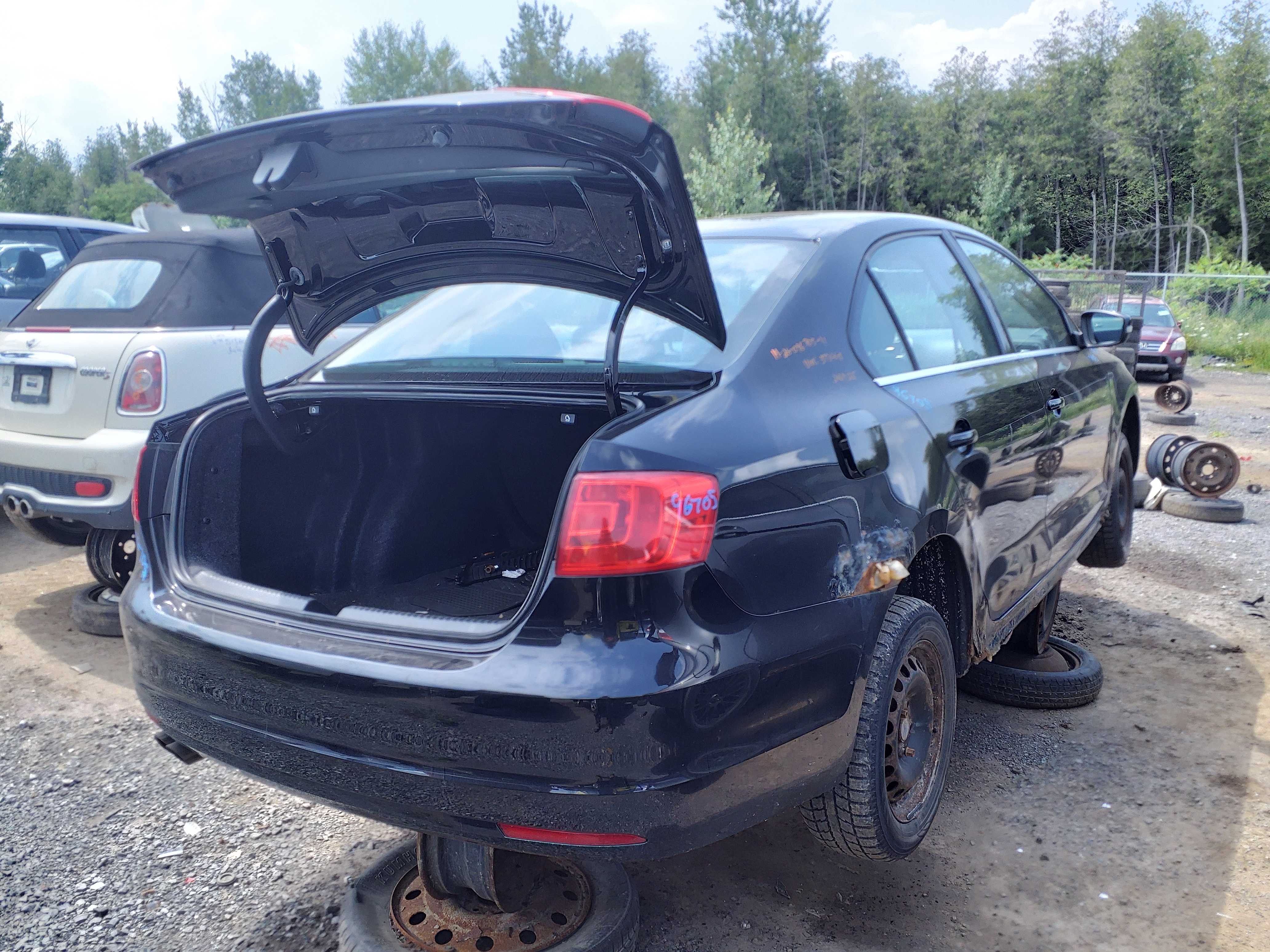VOLKSWAGEN JETTA 2011