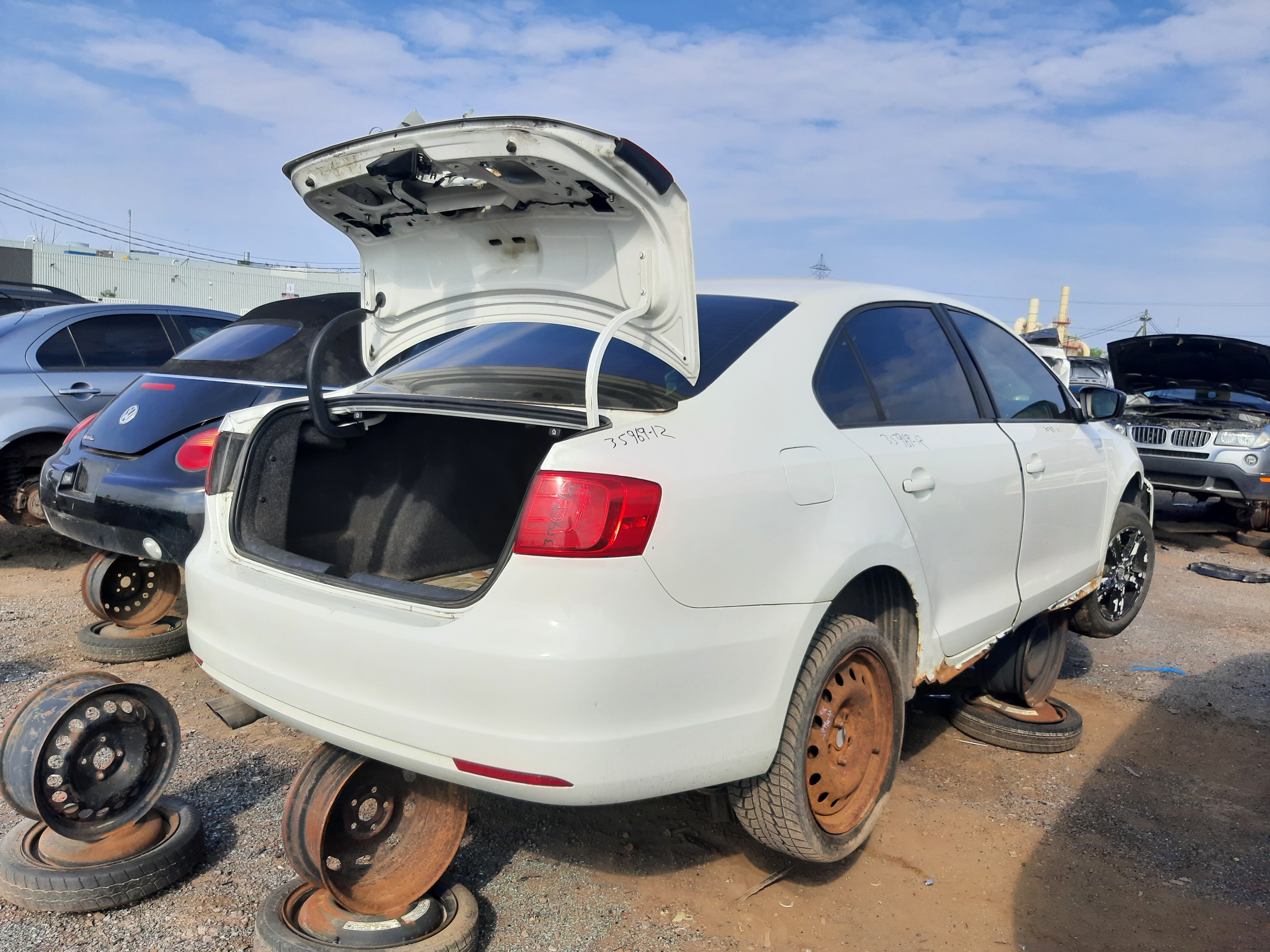 VOLKSWAGEN JETTA 2012