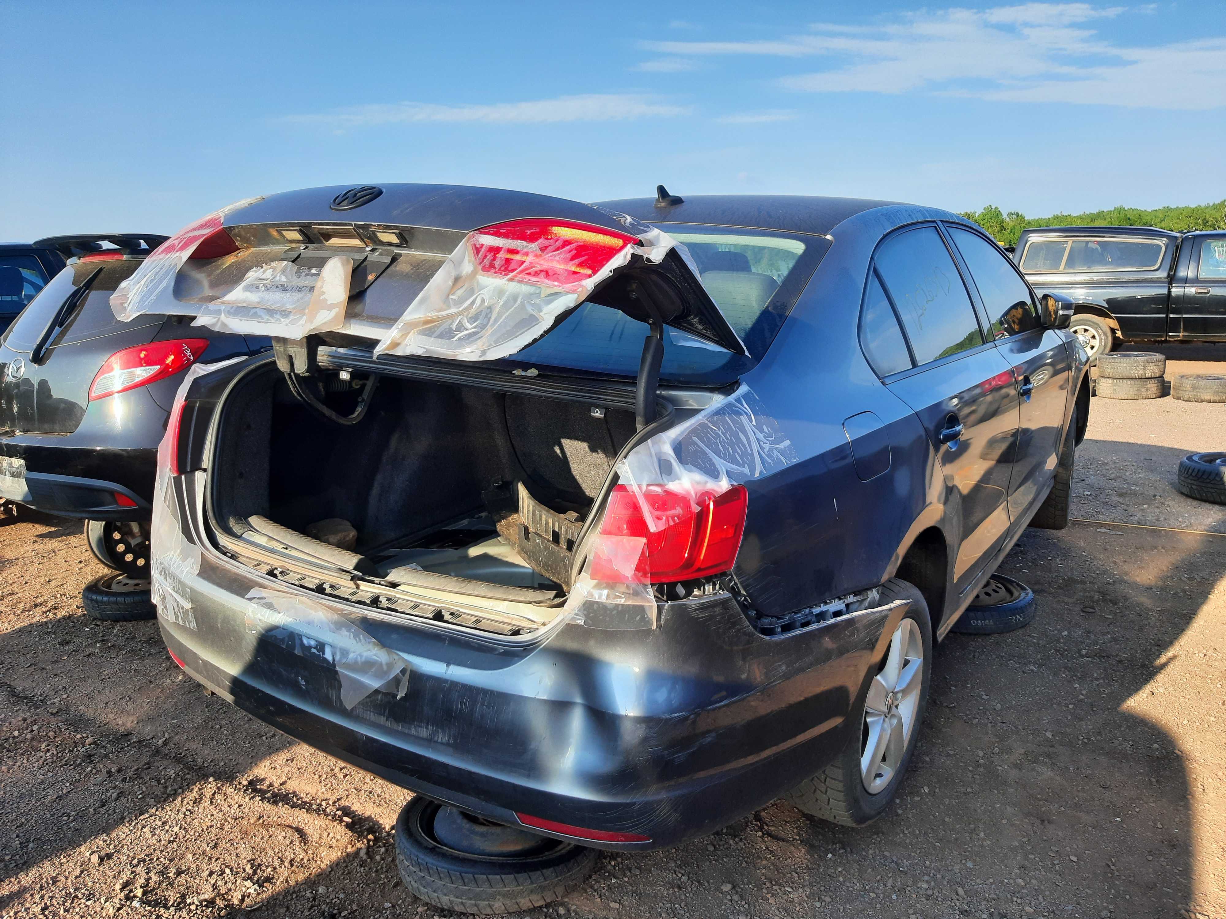 VOLKSWAGEN JETTA 2012
