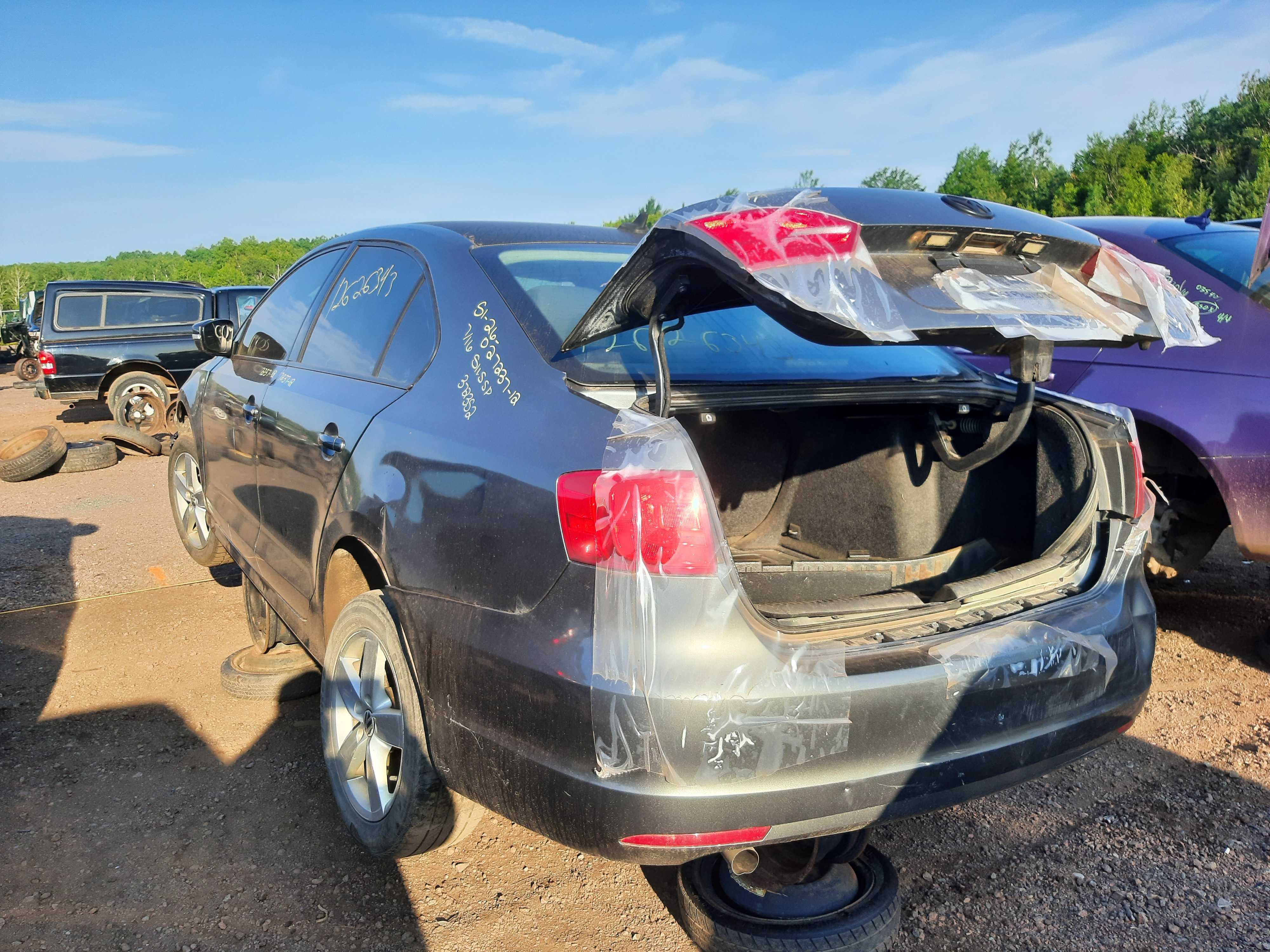 VOLKSWAGEN JETTA 2012