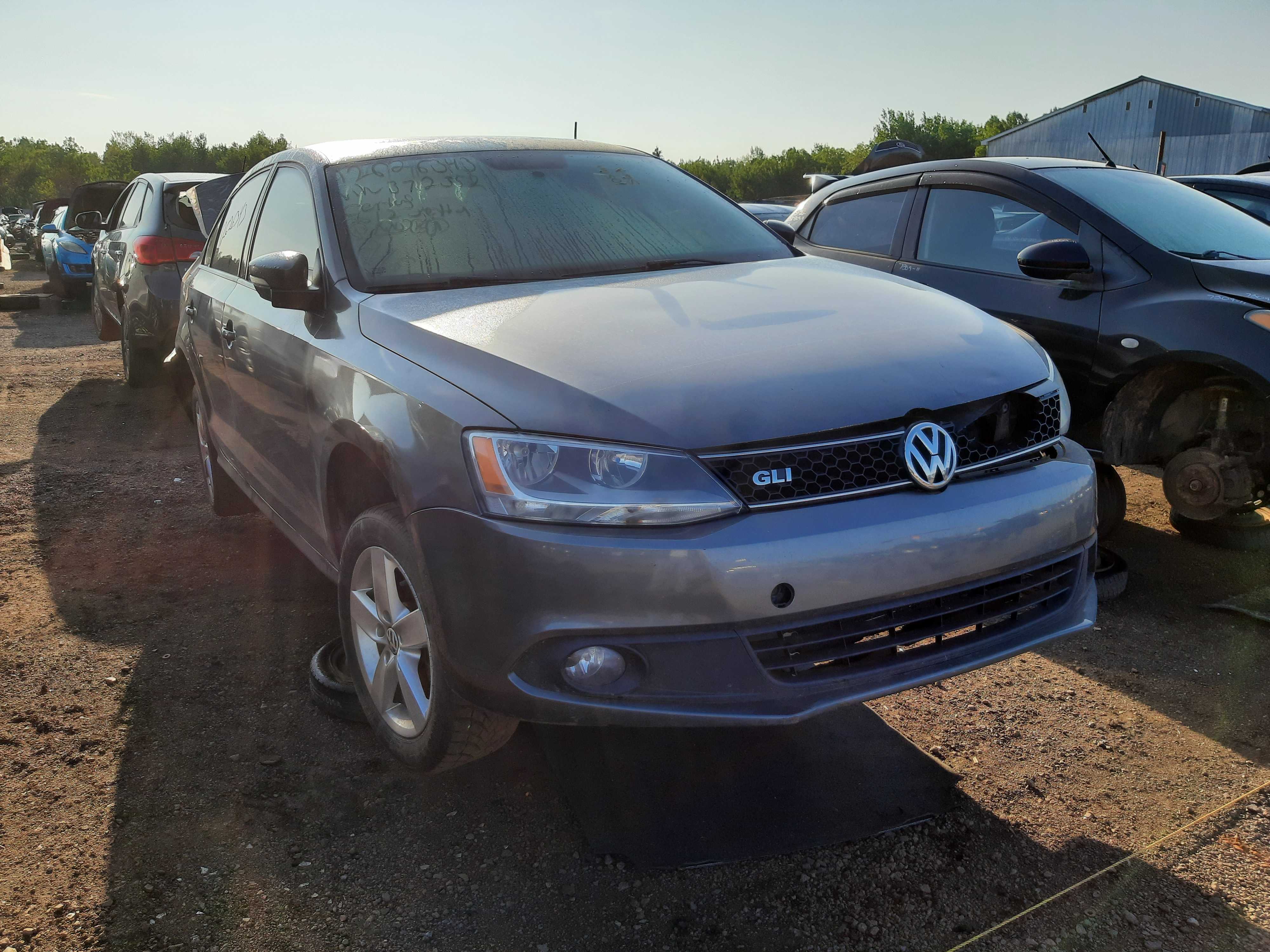 VOLKSWAGEN JETTA 2012