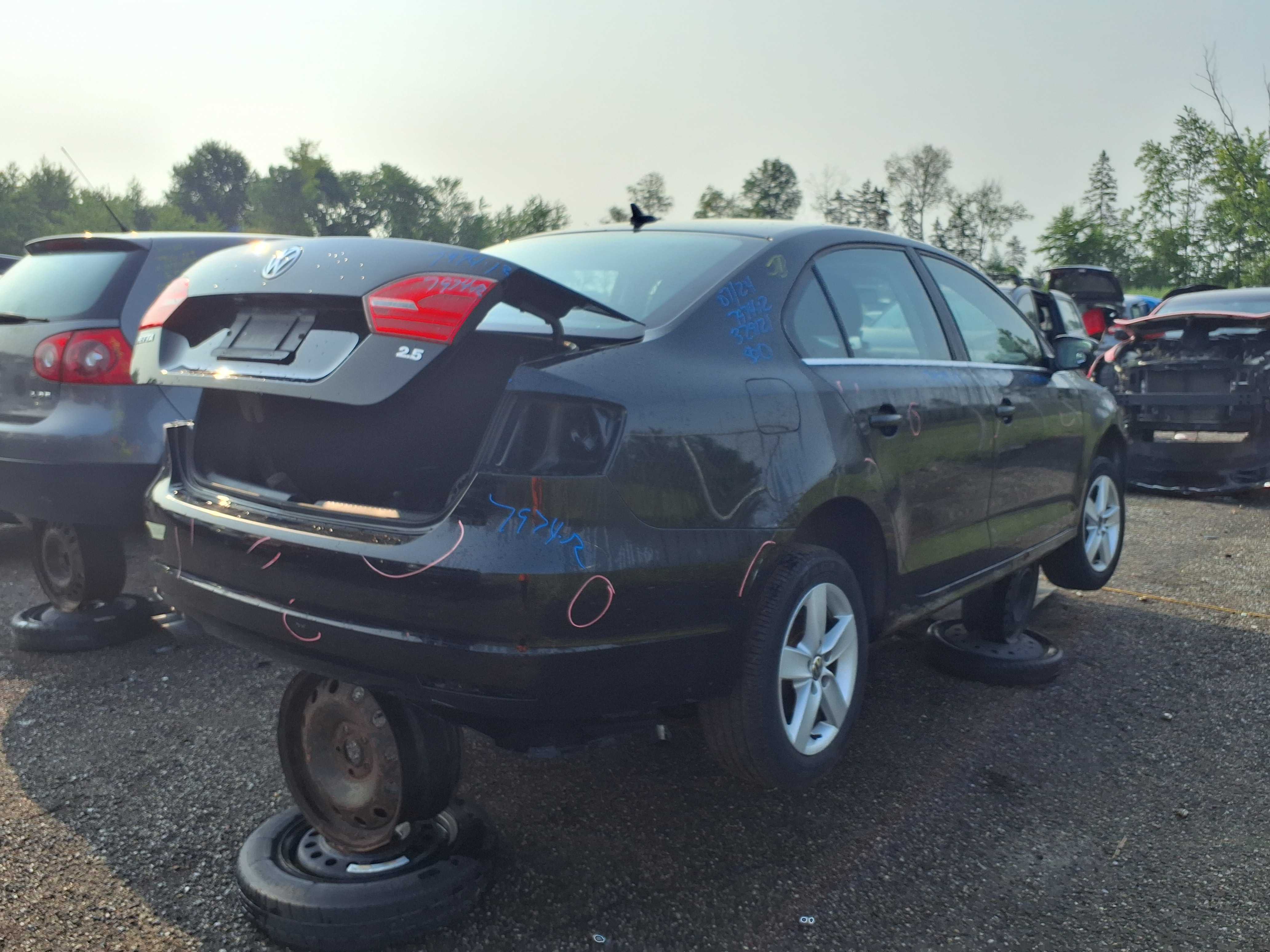 VOLKSWAGEN JETTA 2012
