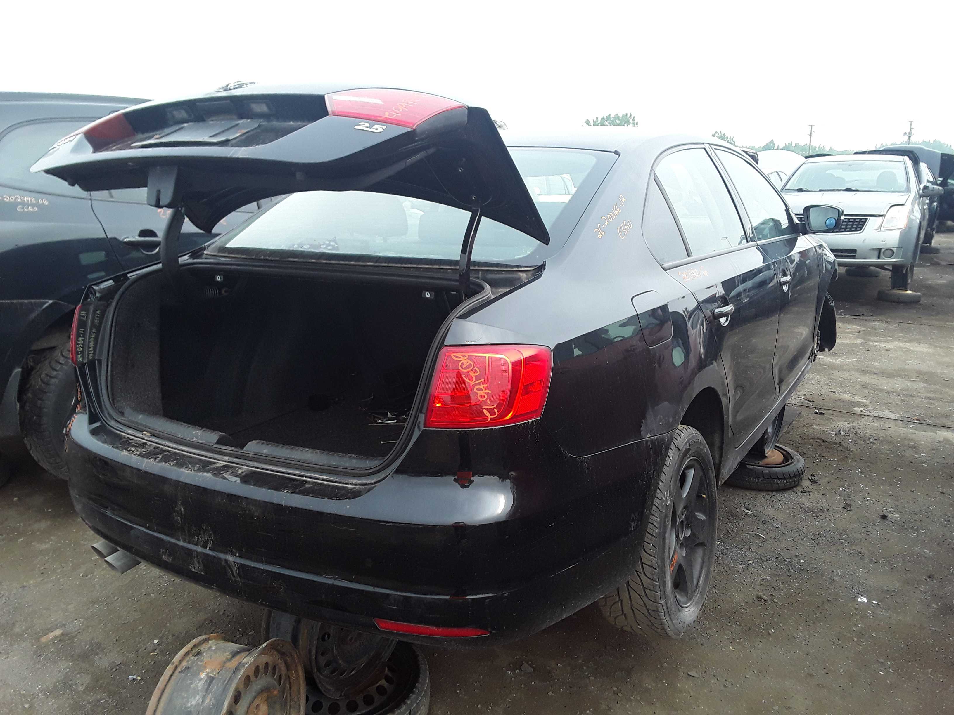 VOLKSWAGEN JETTA 2012