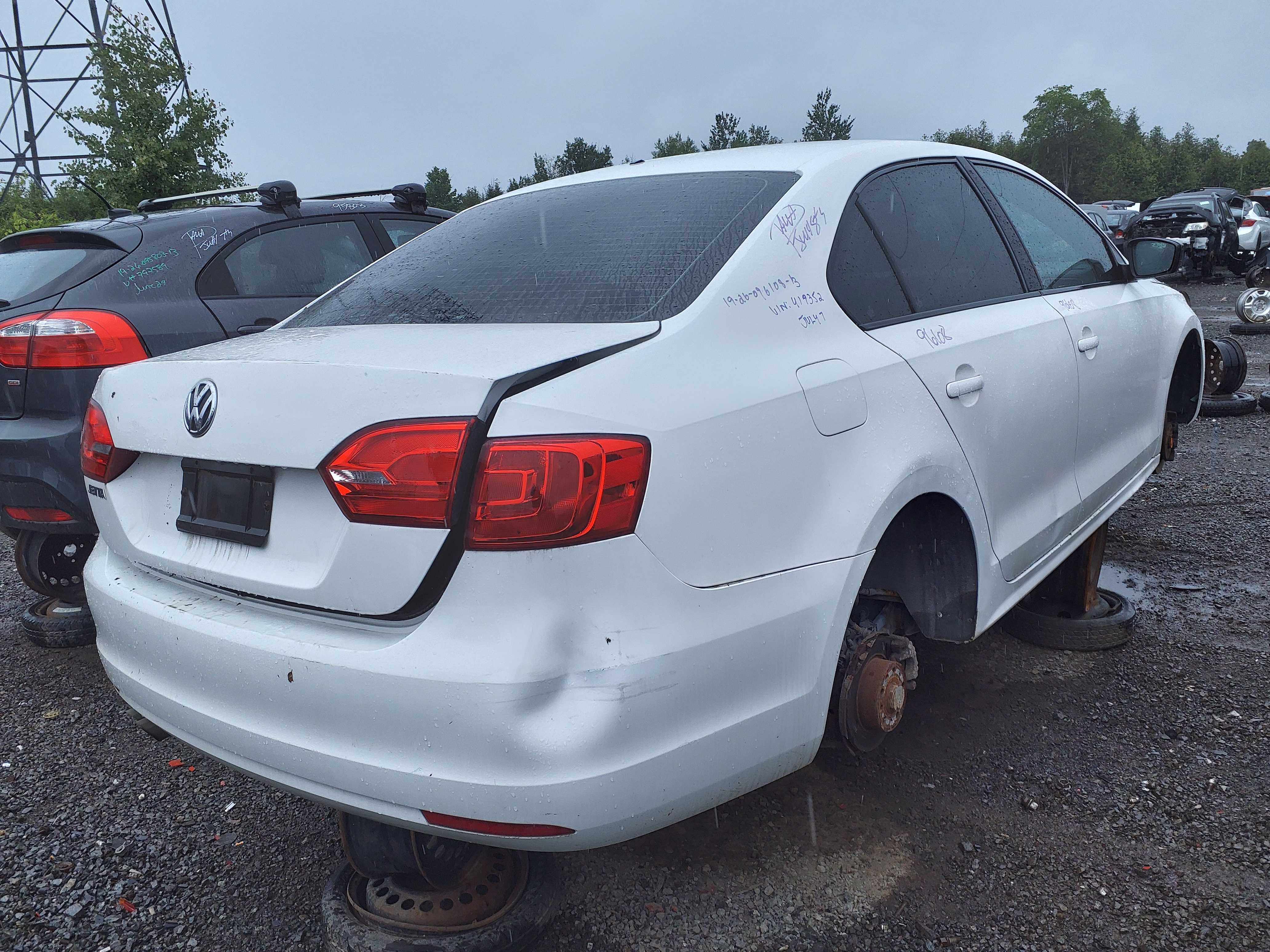 VOLKSWAGEN JETTA 2013