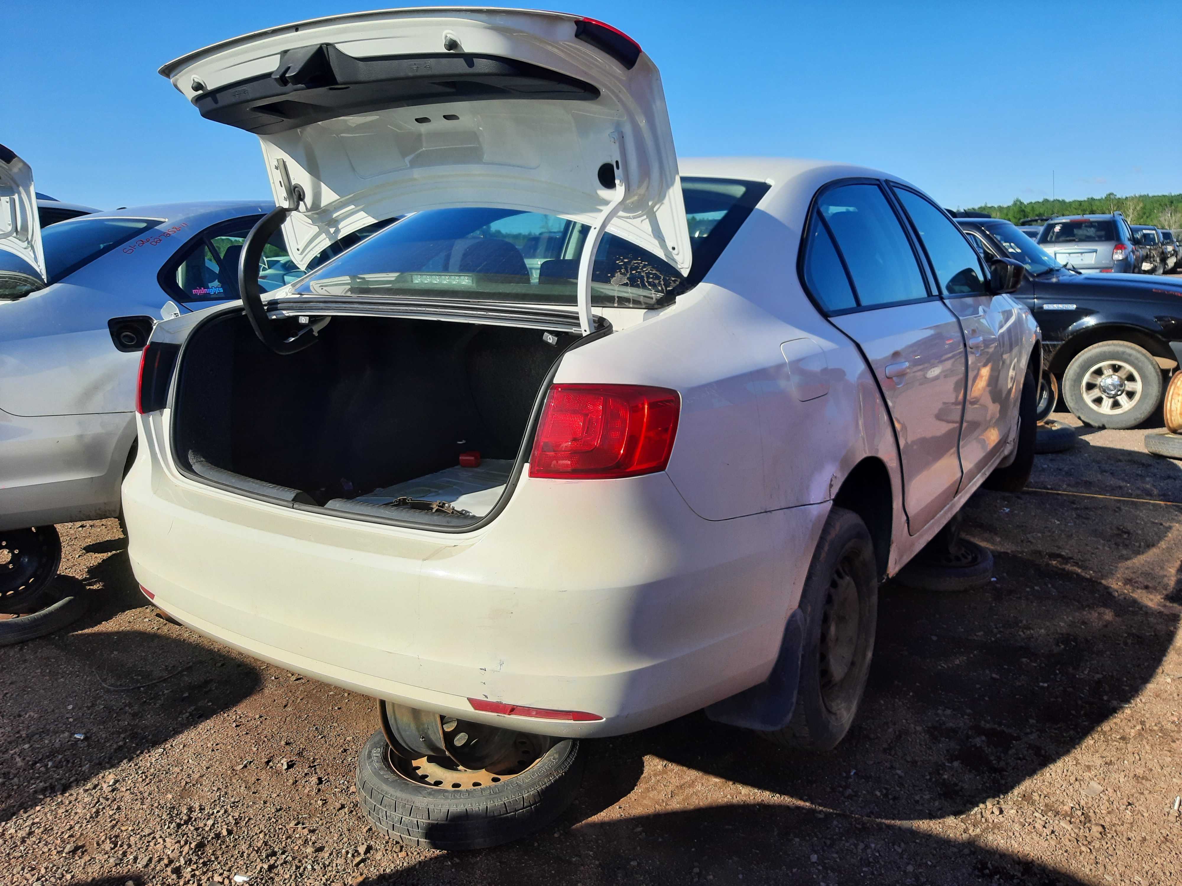 VOLKSWAGEN JETTA 2013