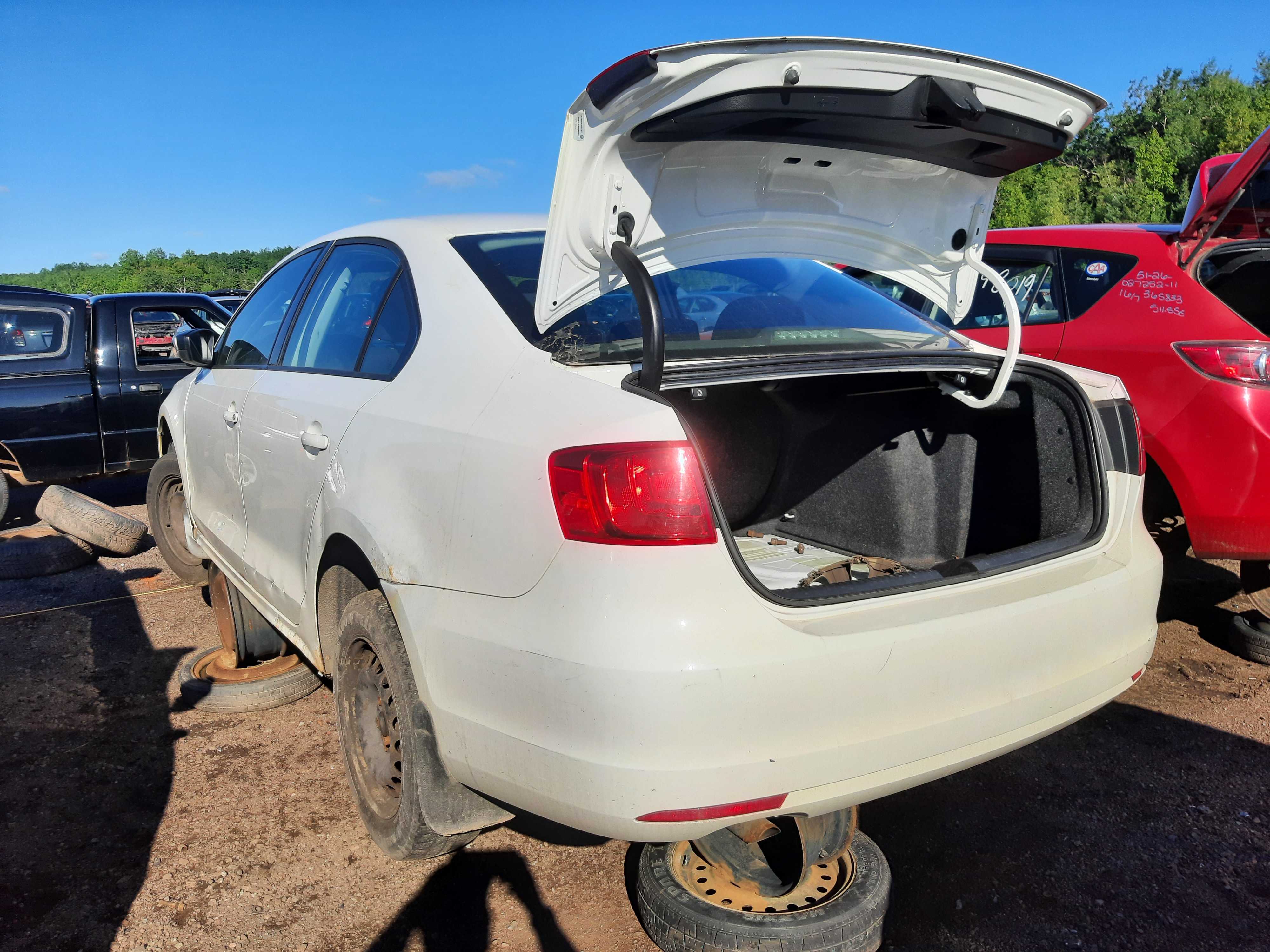 VOLKSWAGEN JETTA 2013