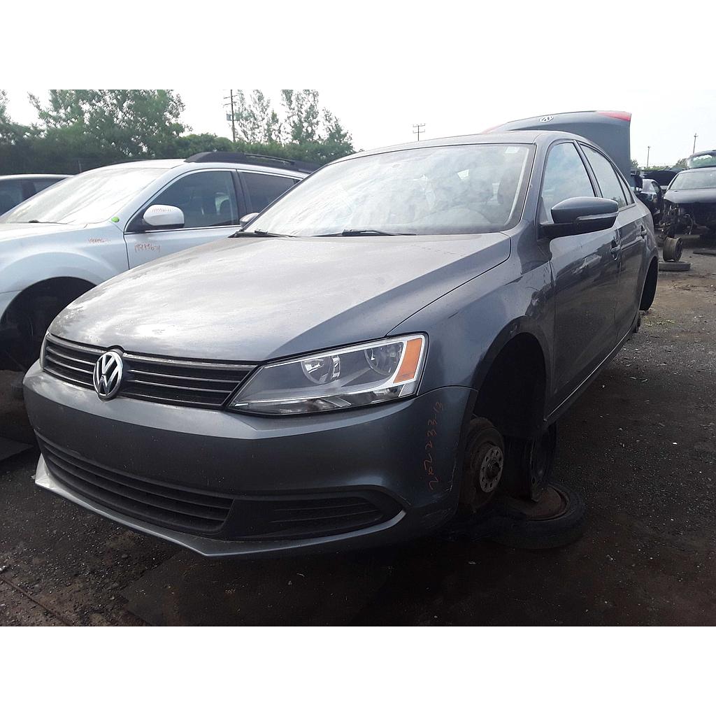 VOLKSWAGEN JETTA 2013