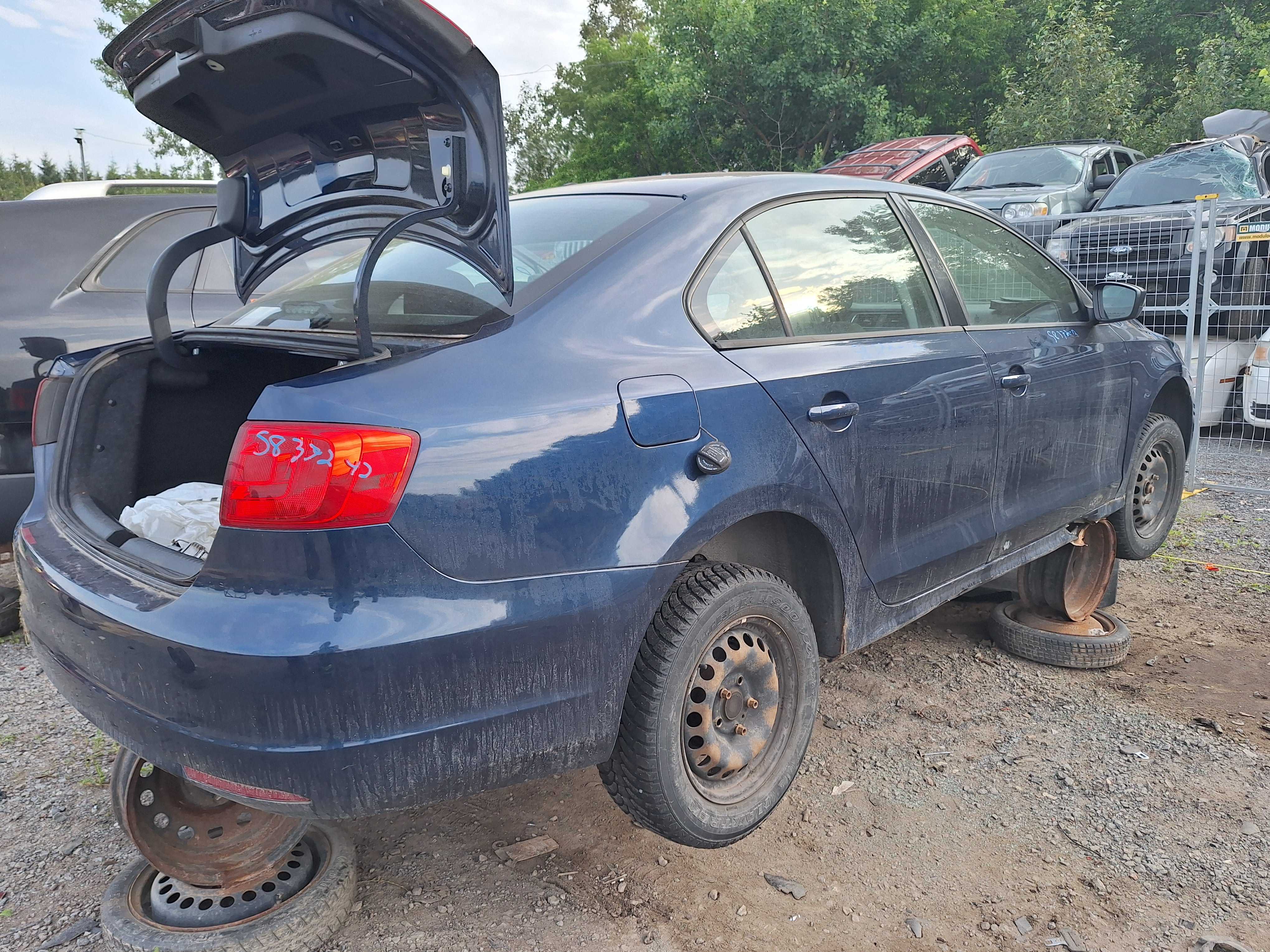 VOLKSWAGEN JETTA 2013
