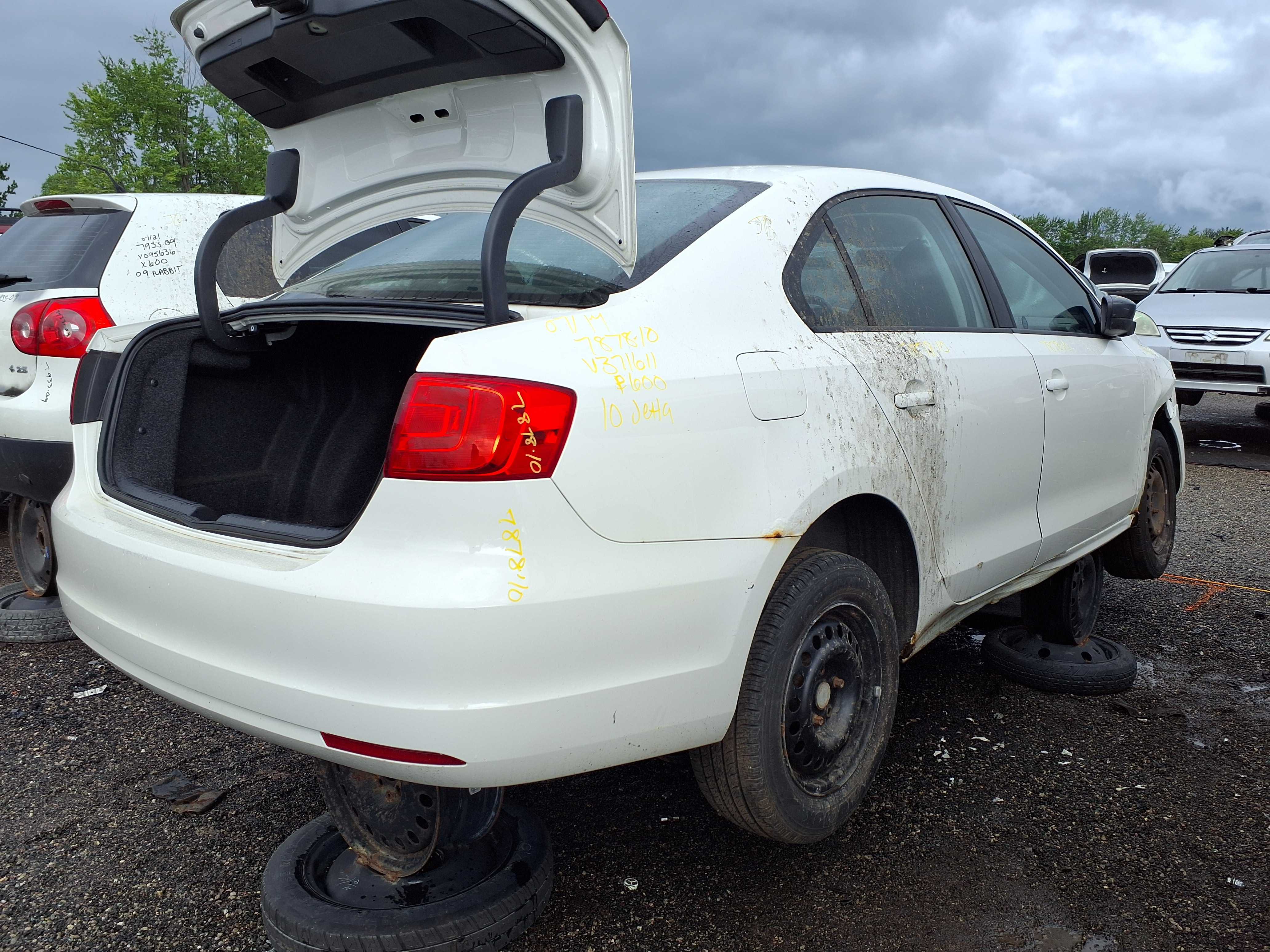 VOLKSWAGEN JETTA 2013