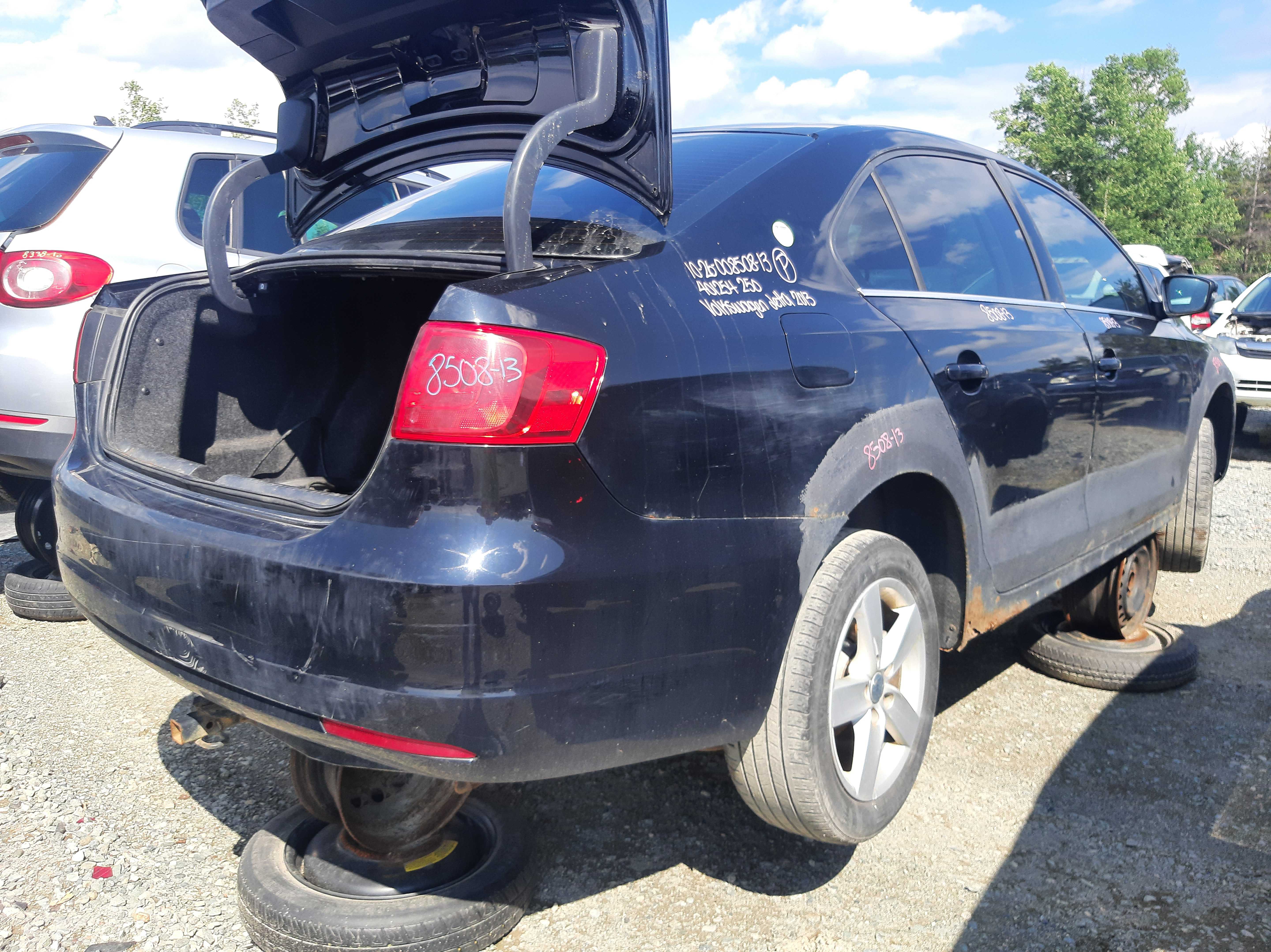 VOLKSWAGEN JETTA 2013