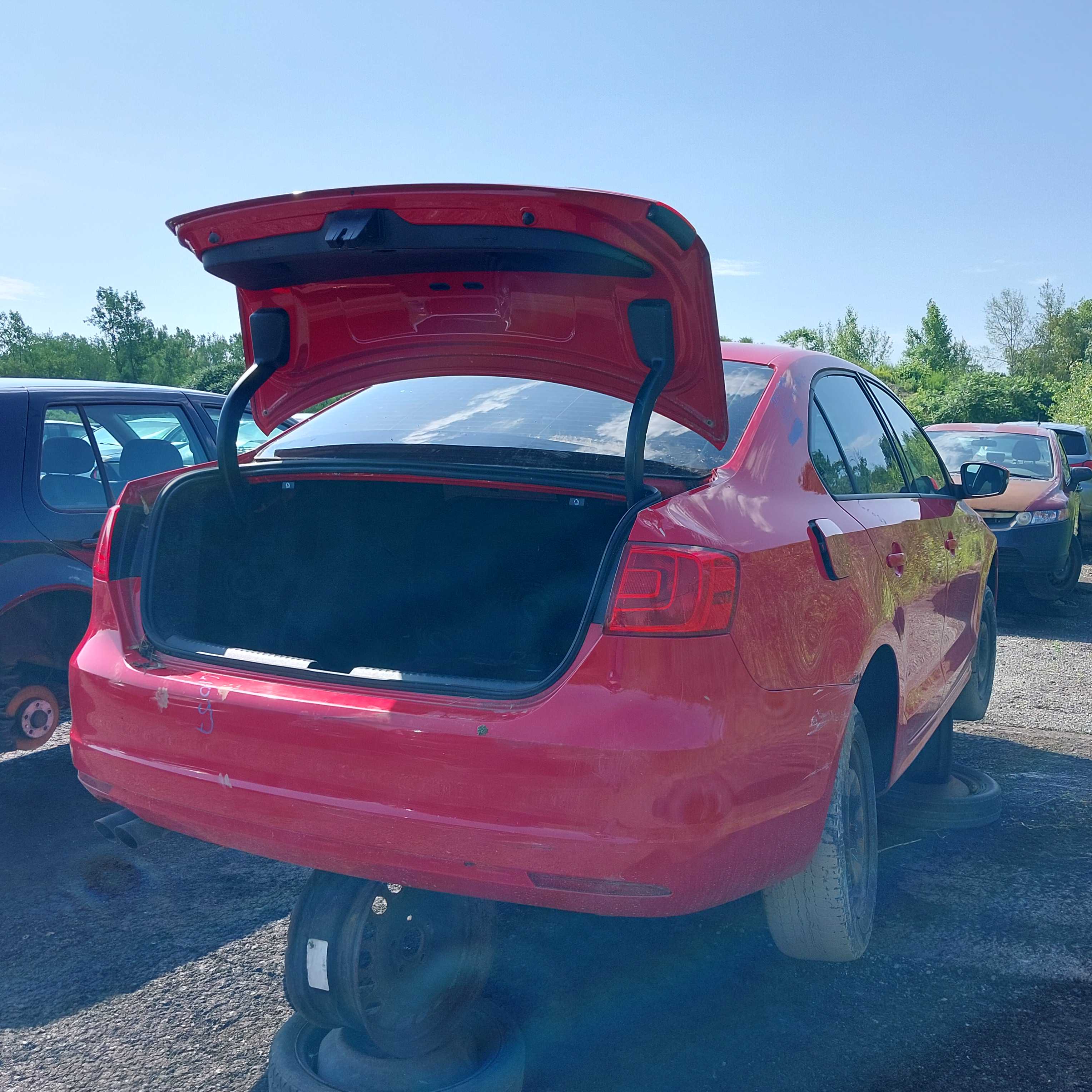 VOLKSWAGEN JETTA 2014