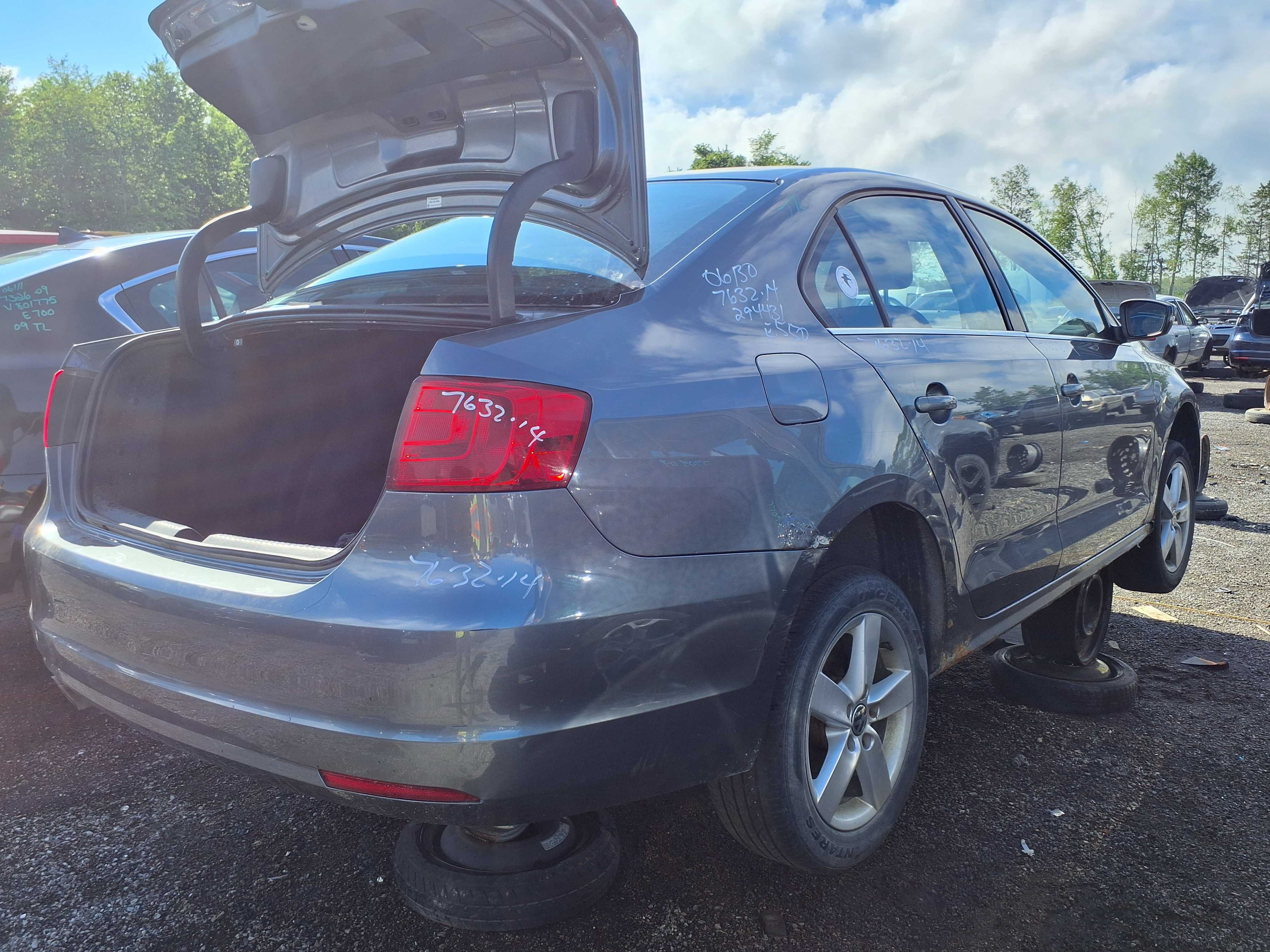 VOLKSWAGEN JETTA 2014