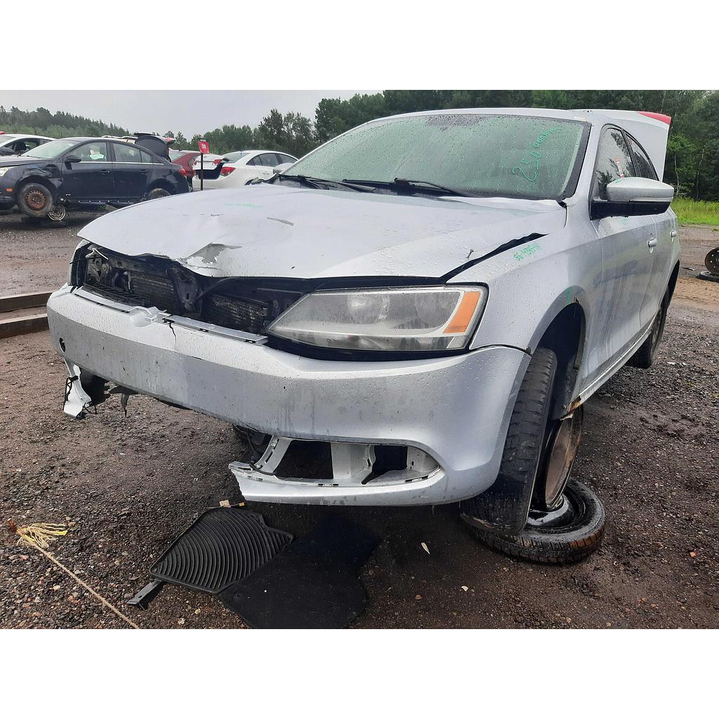 VOLKSWAGEN JETTA 2014