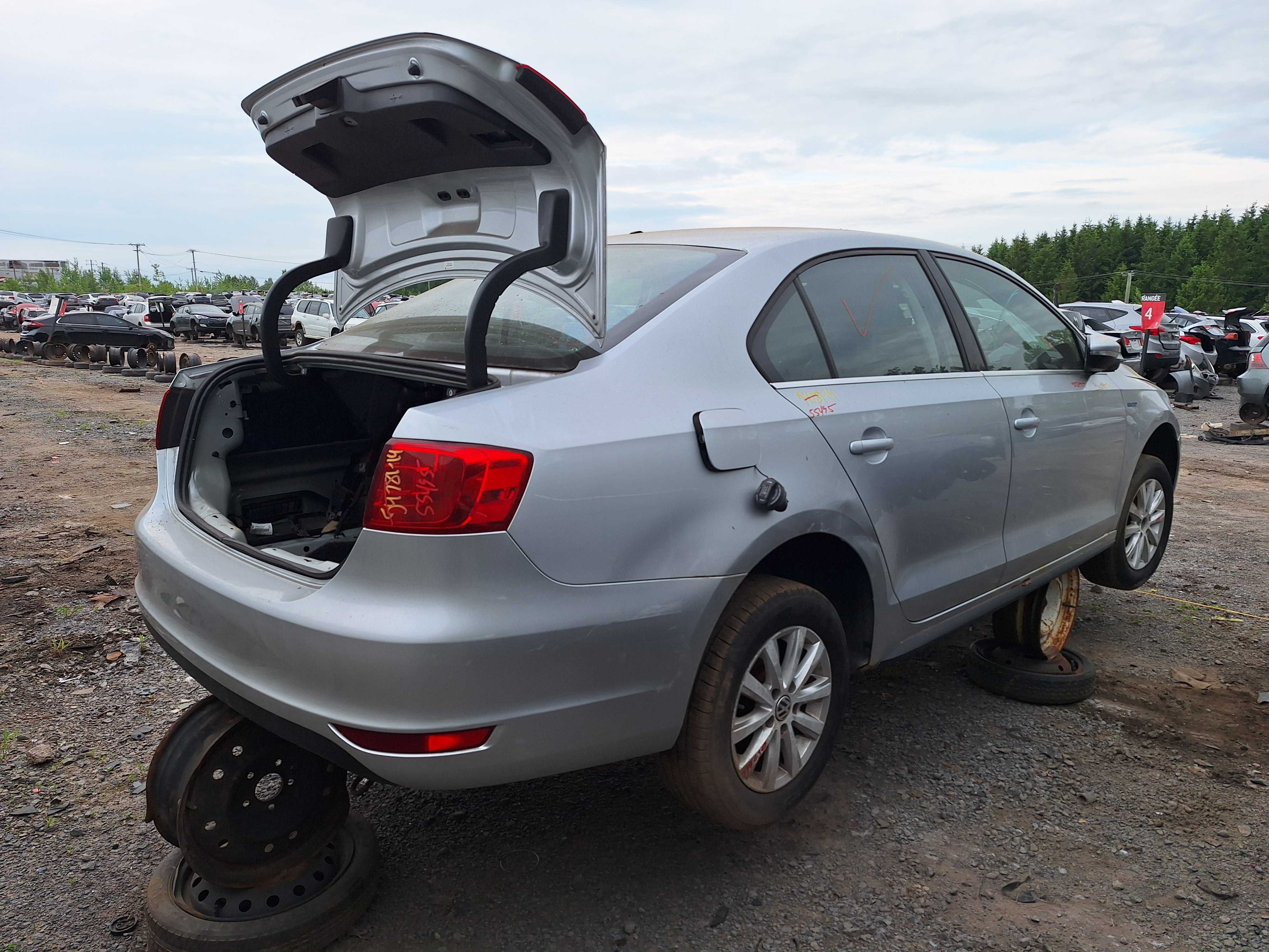 VOLKSWAGEN JETTA 2014
