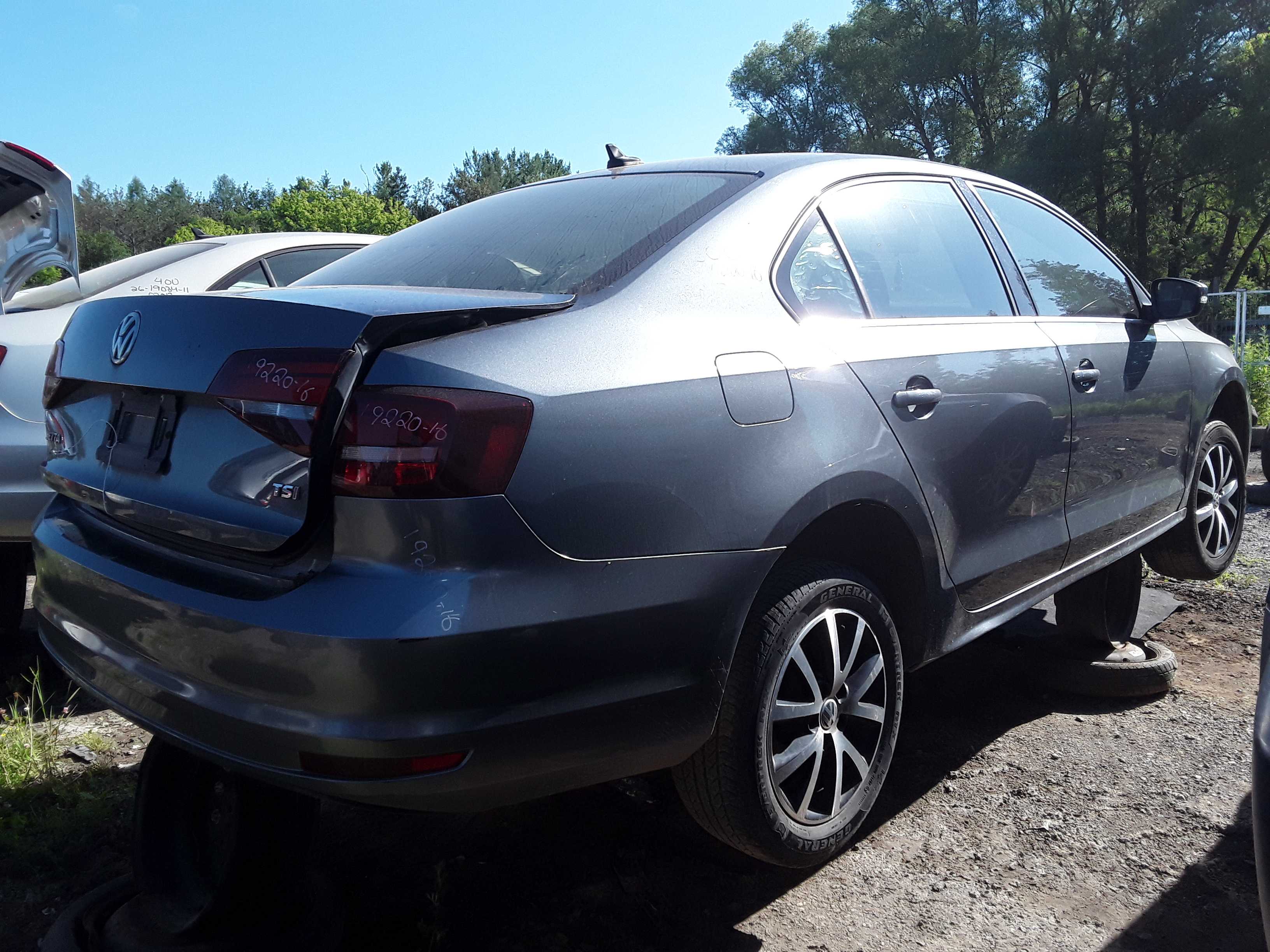 VOLKSWAGEN JETTA 2016