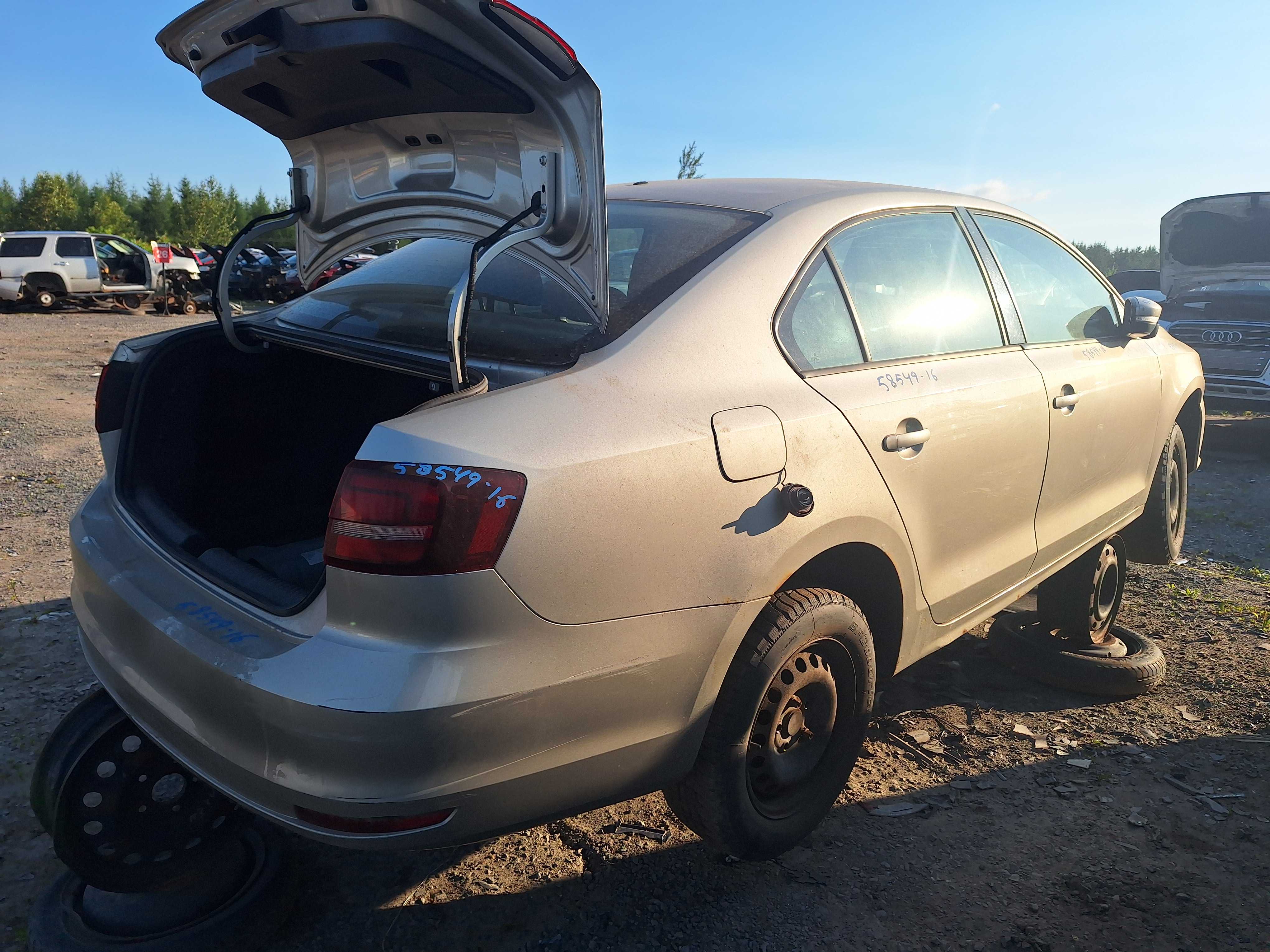 VOLKSWAGEN JETTA 2016