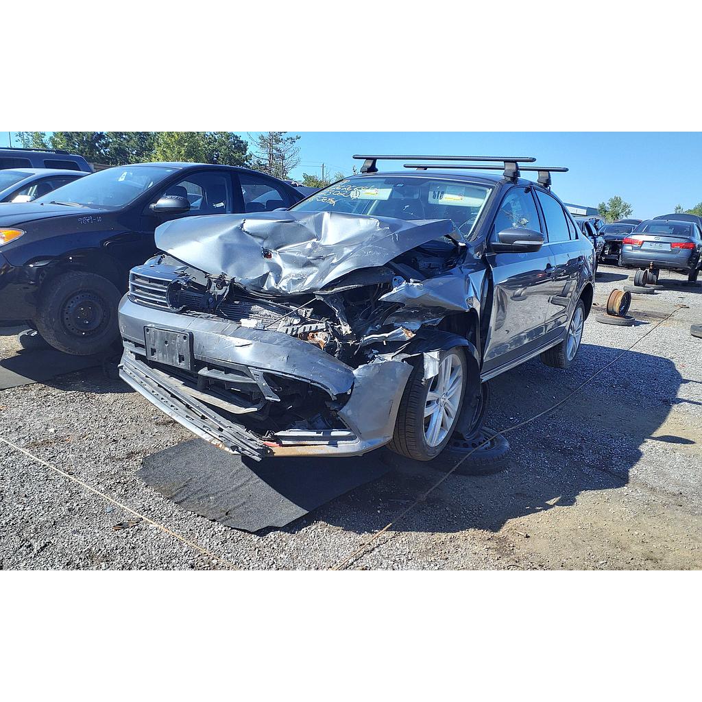 VOLKSWAGEN JETTA 2016