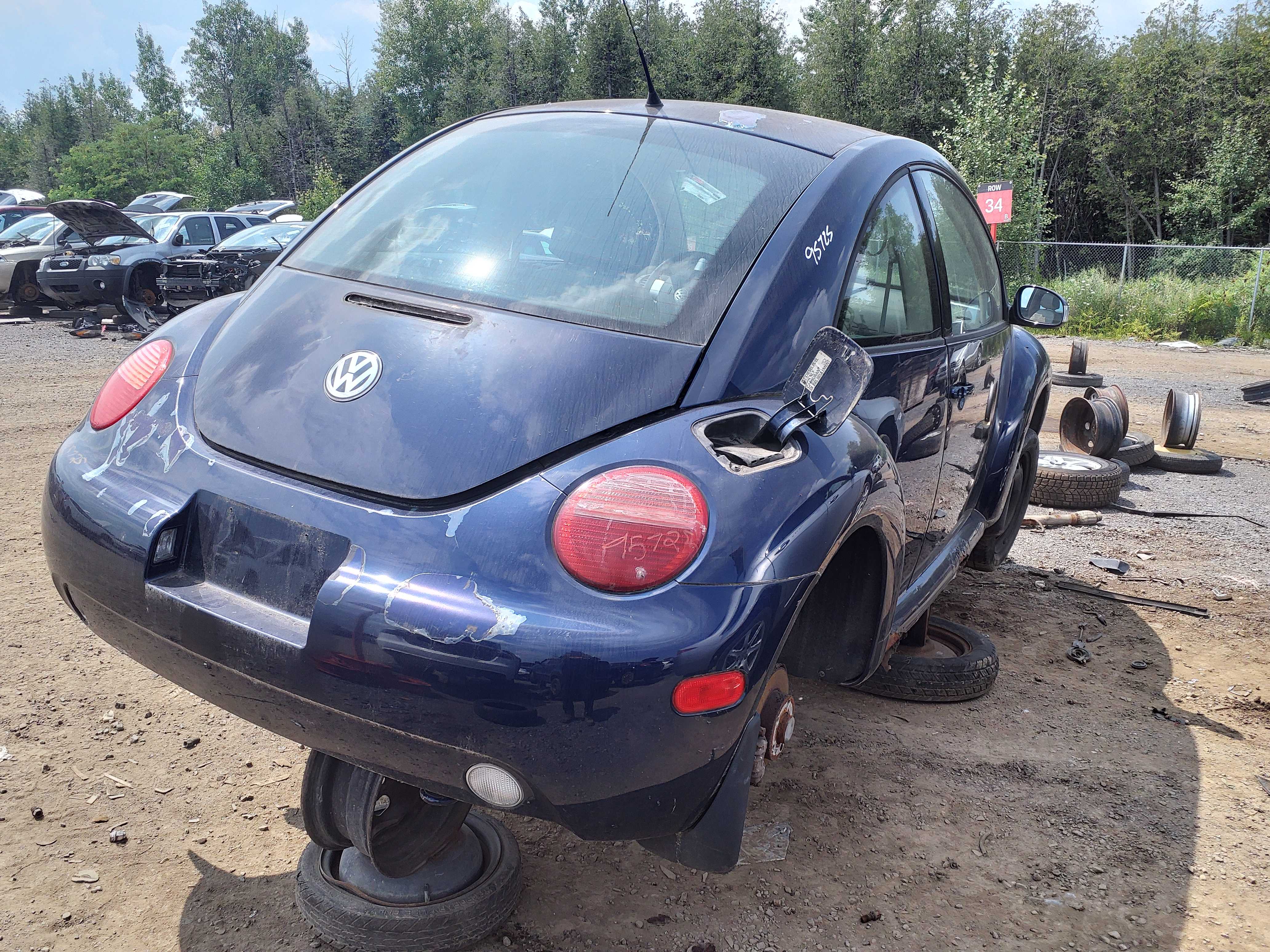 VOLKSWAGEN NEW BEETLE 2005