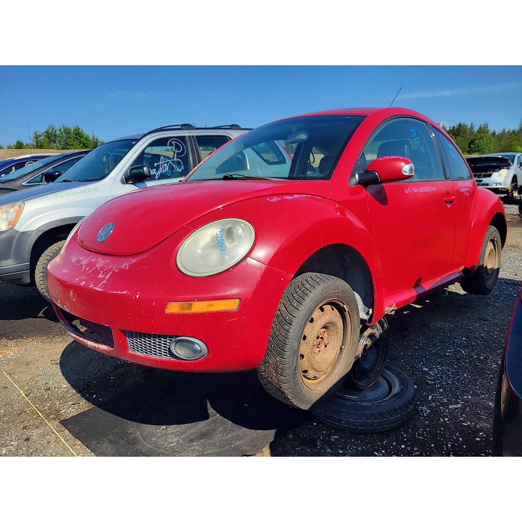VOLKSWAGEN NEW BEETLE 2006