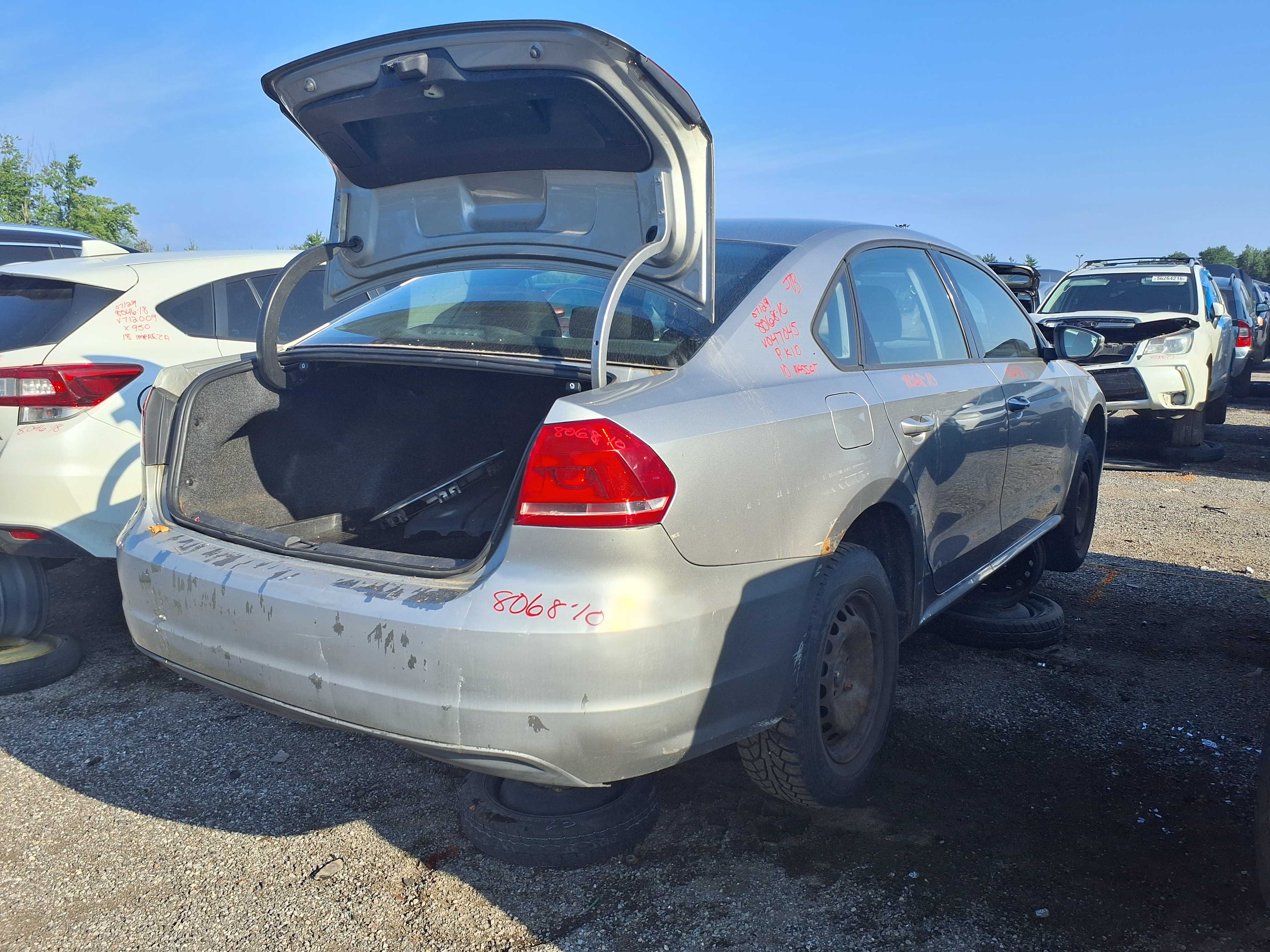 VOLKSWAGEN PASSAT 2012