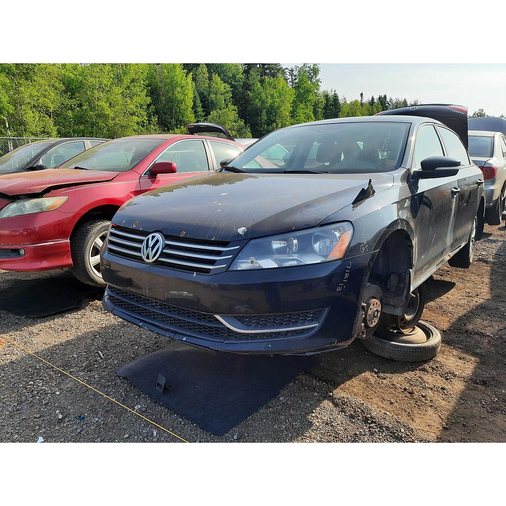 VOLKSWAGEN PASSAT 2013