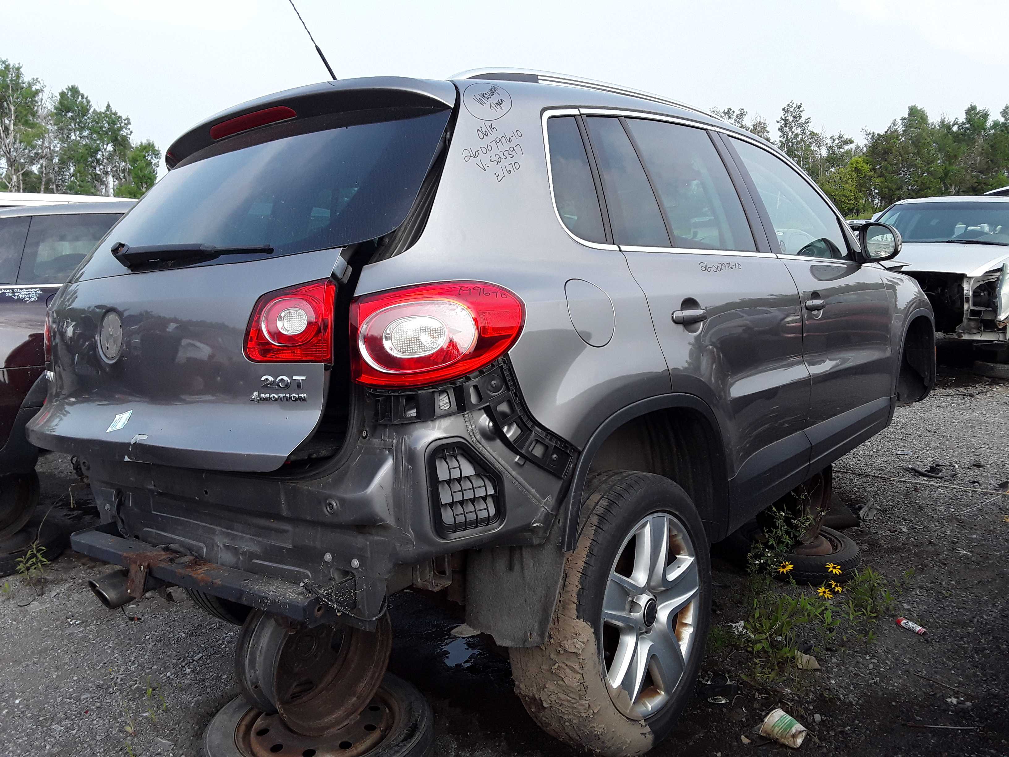 VOLKSWAGEN TIGUAN 2010