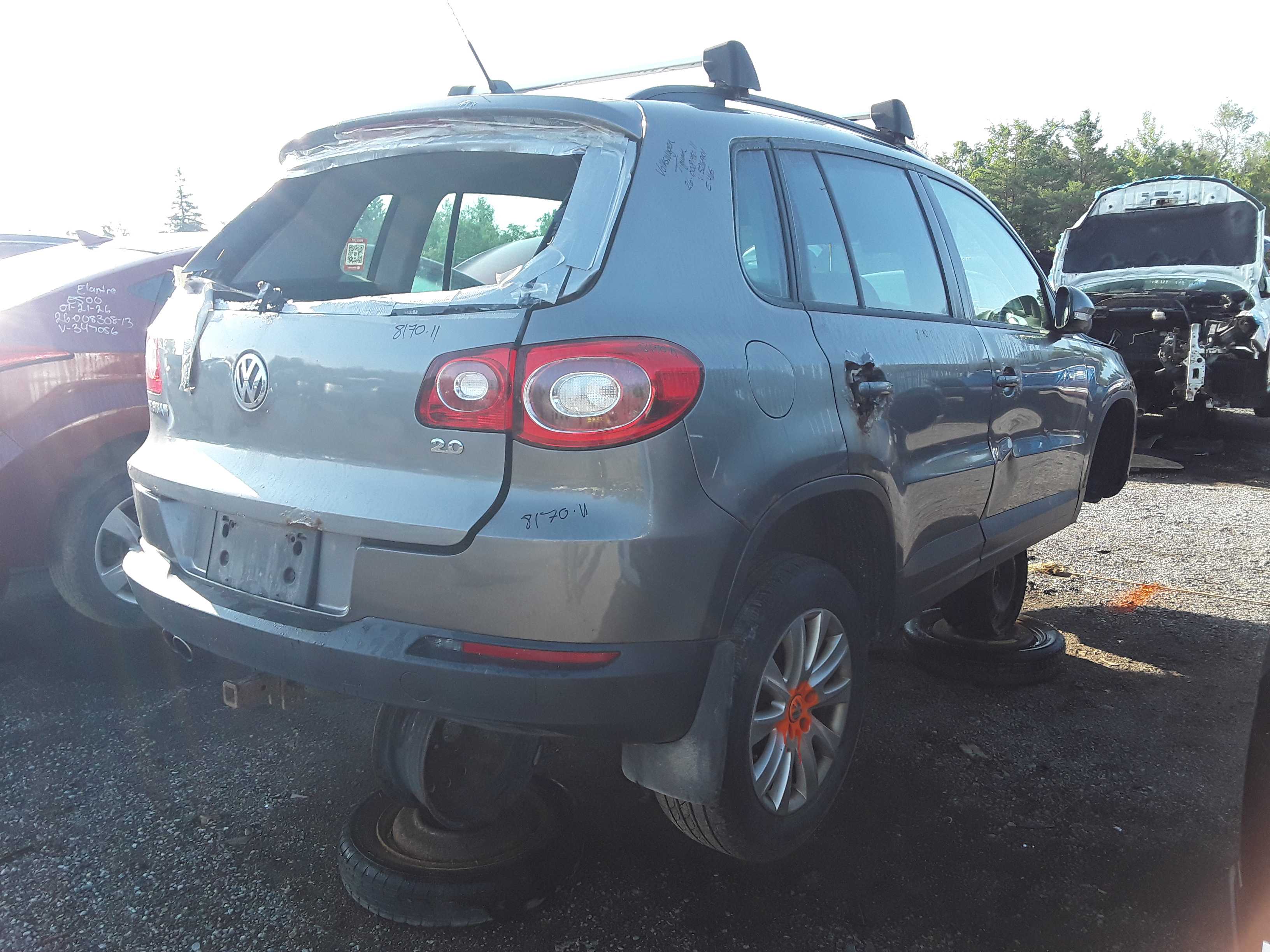 VOLKSWAGEN TIGUAN 2011